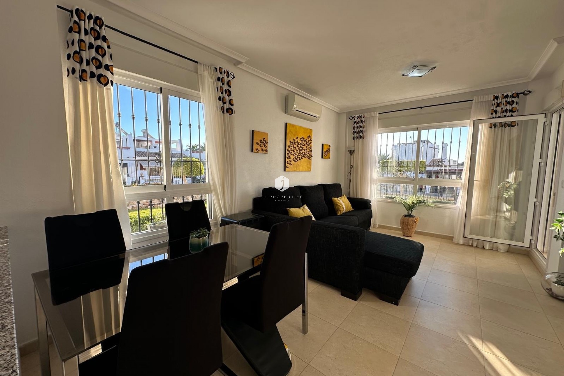 Tweedehands - Appartement / flat -
Campoamor - Costa Blanca