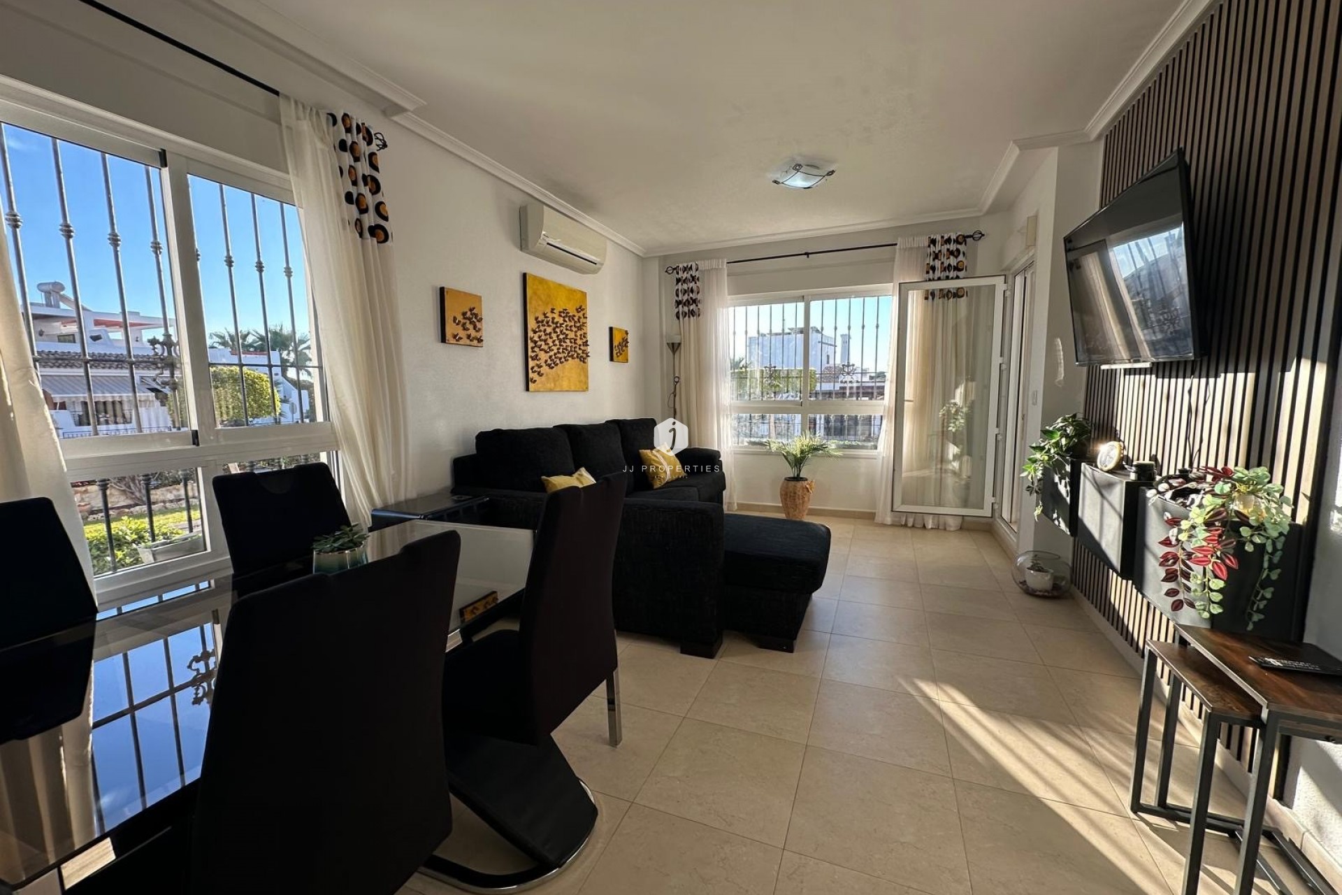 Tweedehands - Appartement / flat -
Campoamor - Costa Blanca