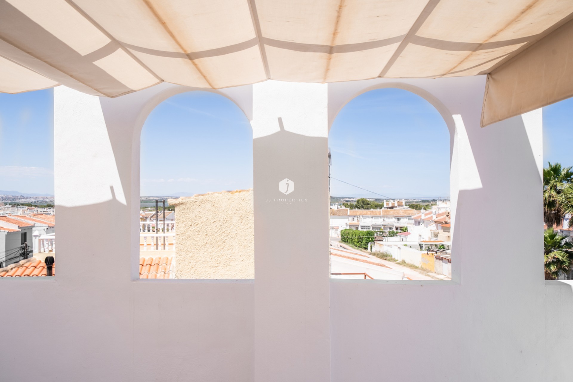 Tweedehands - Appartement / flat -
El Chaparral - Costa Blanca
