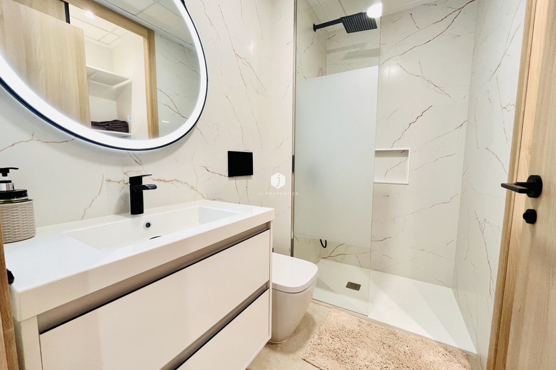 Tweedehands - Appartement / flat -
El Raso - Costa Blanca