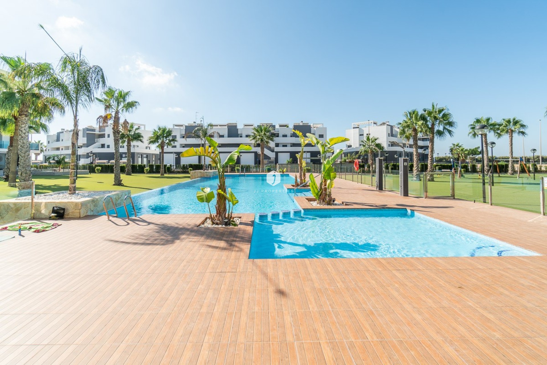 Tweedehands - Appartement / flat -
El Raso - Costa Blanca