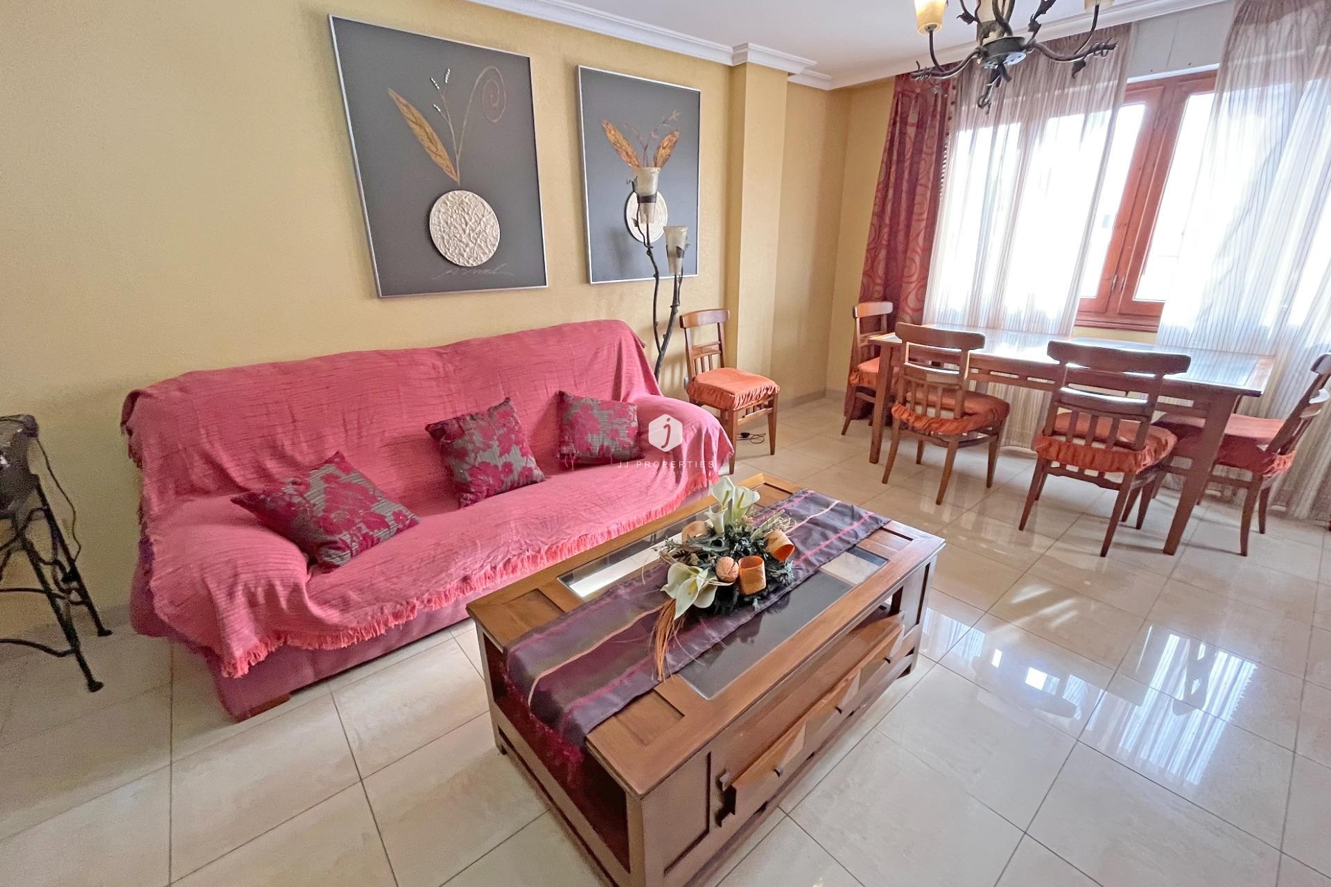 Tweedehands - Appartement / flat -
Formentera del Segura - Los Palacios