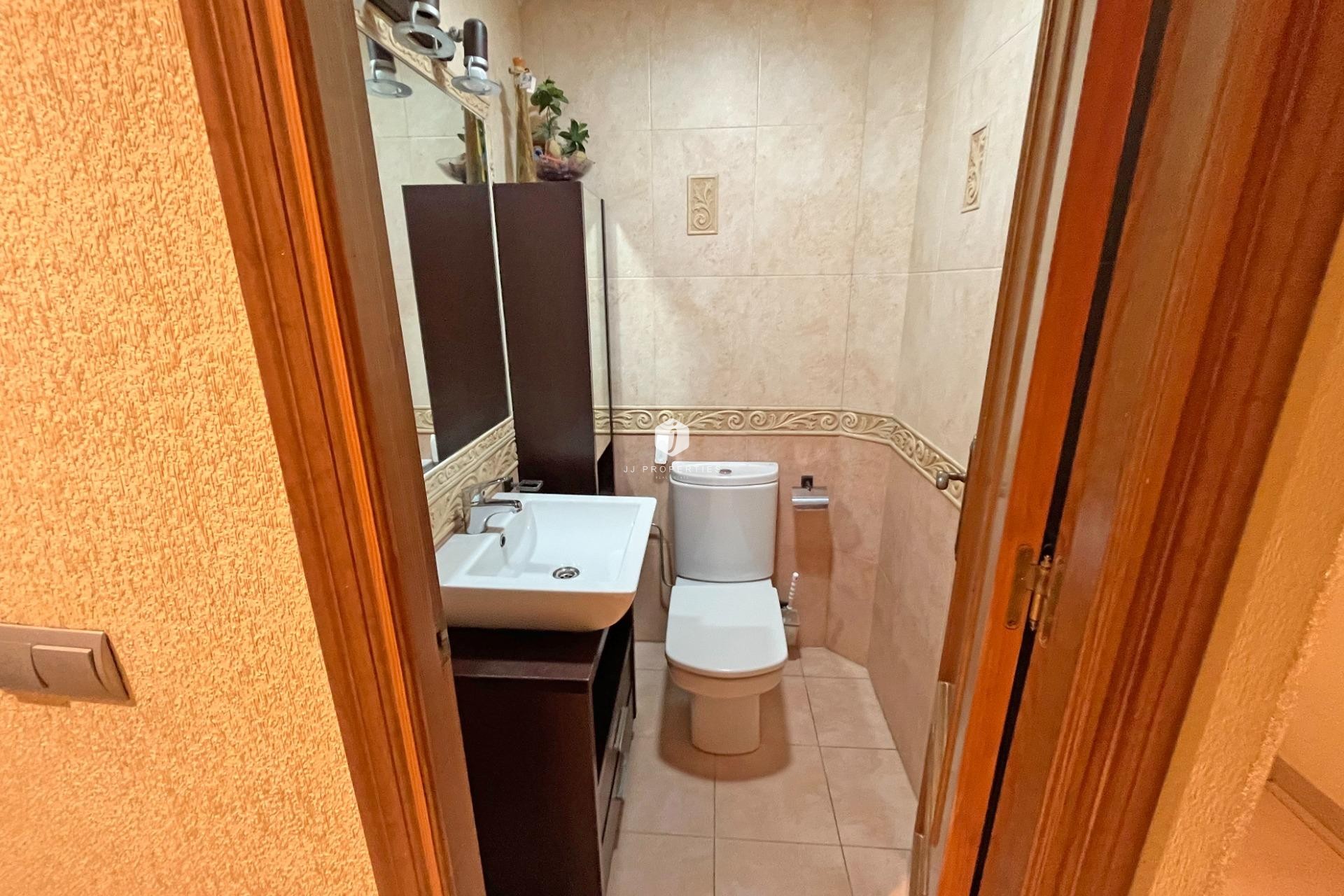 Tweedehands - Appartement / flat -
Formentera del Segura - Los Palacios