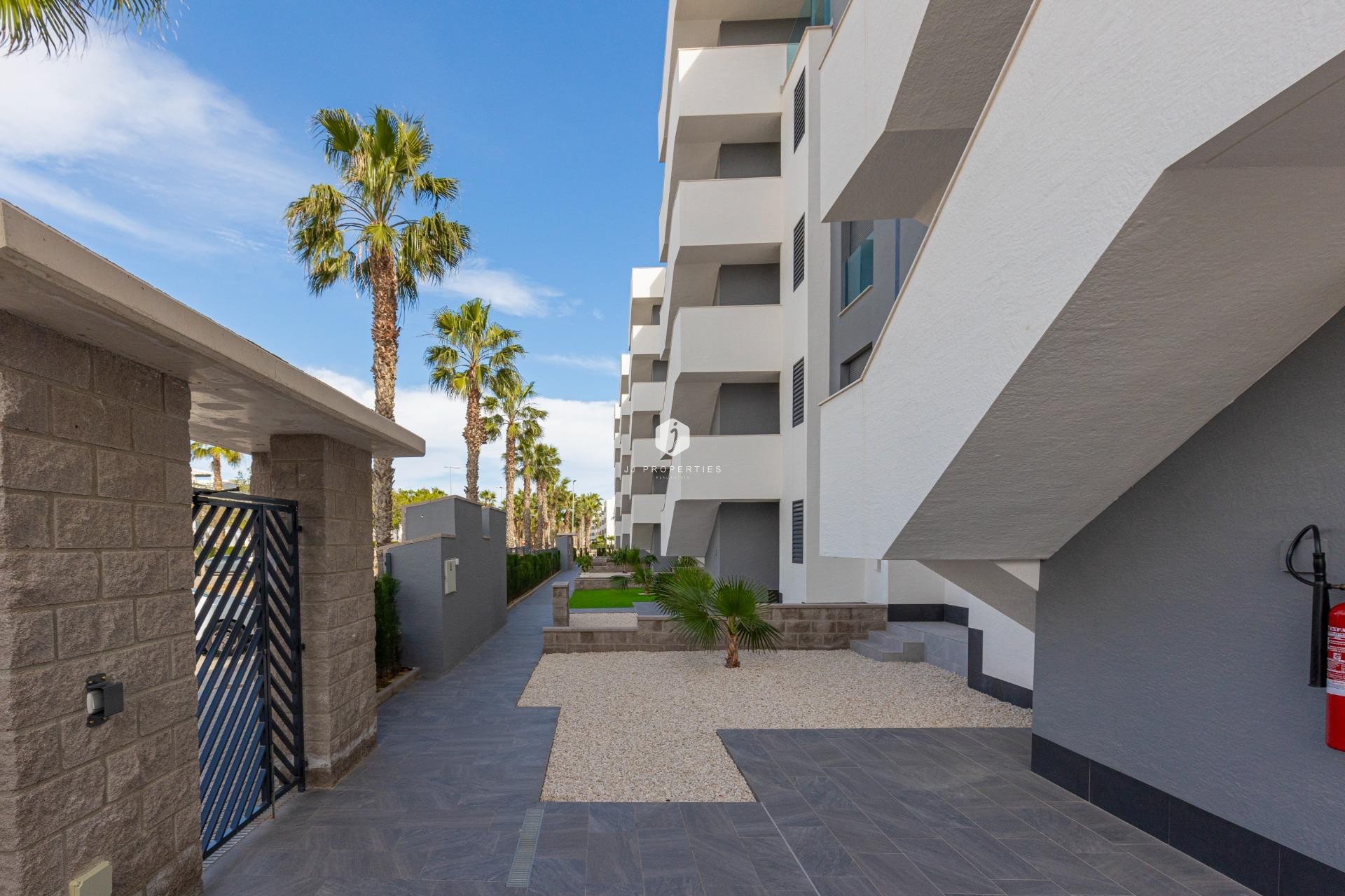 Tweedehands - Appartement / flat -
Guardamar del Segura - El Raso