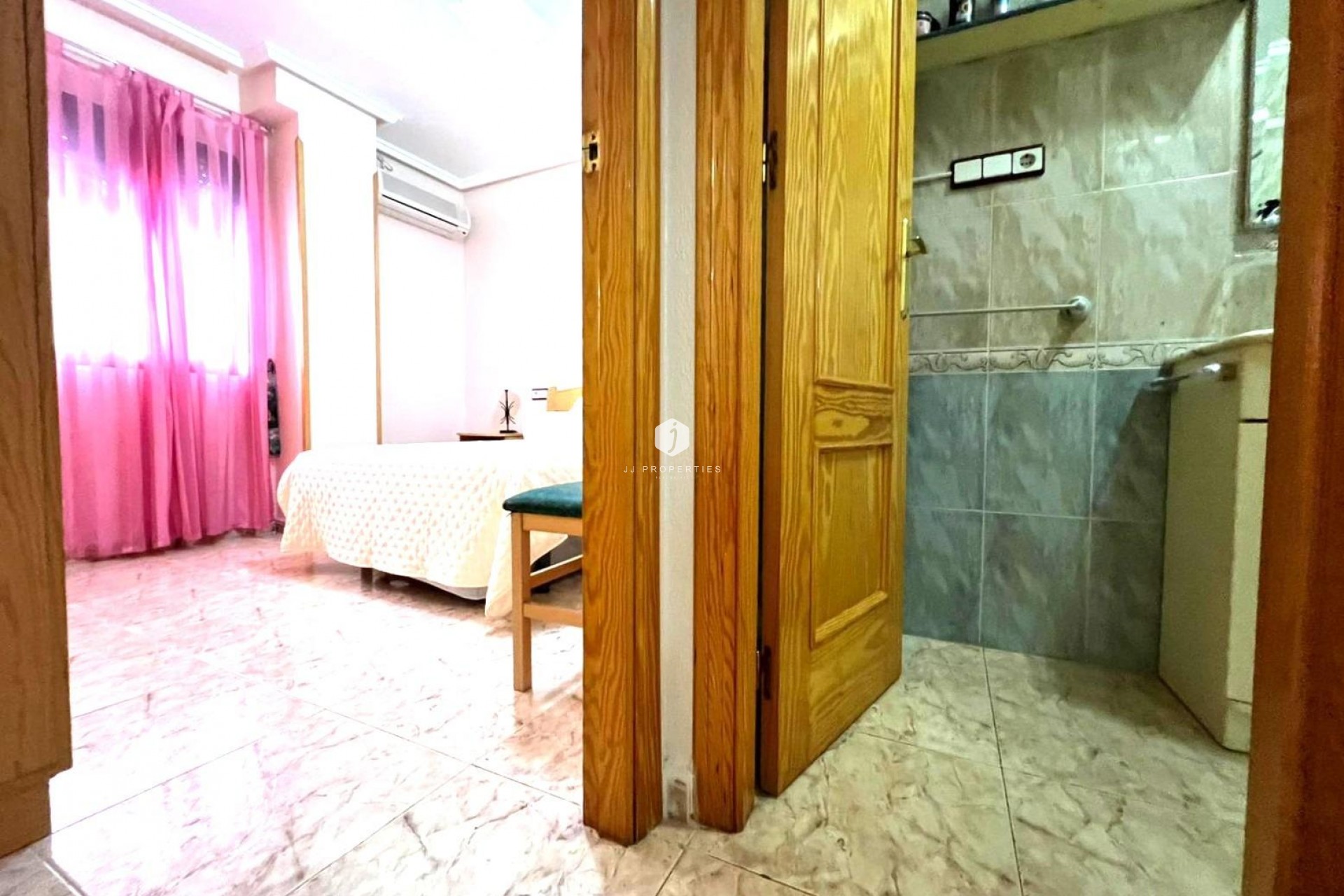 Tweedehands - Appartement / flat -
Guardamar del Segura - Pueblo