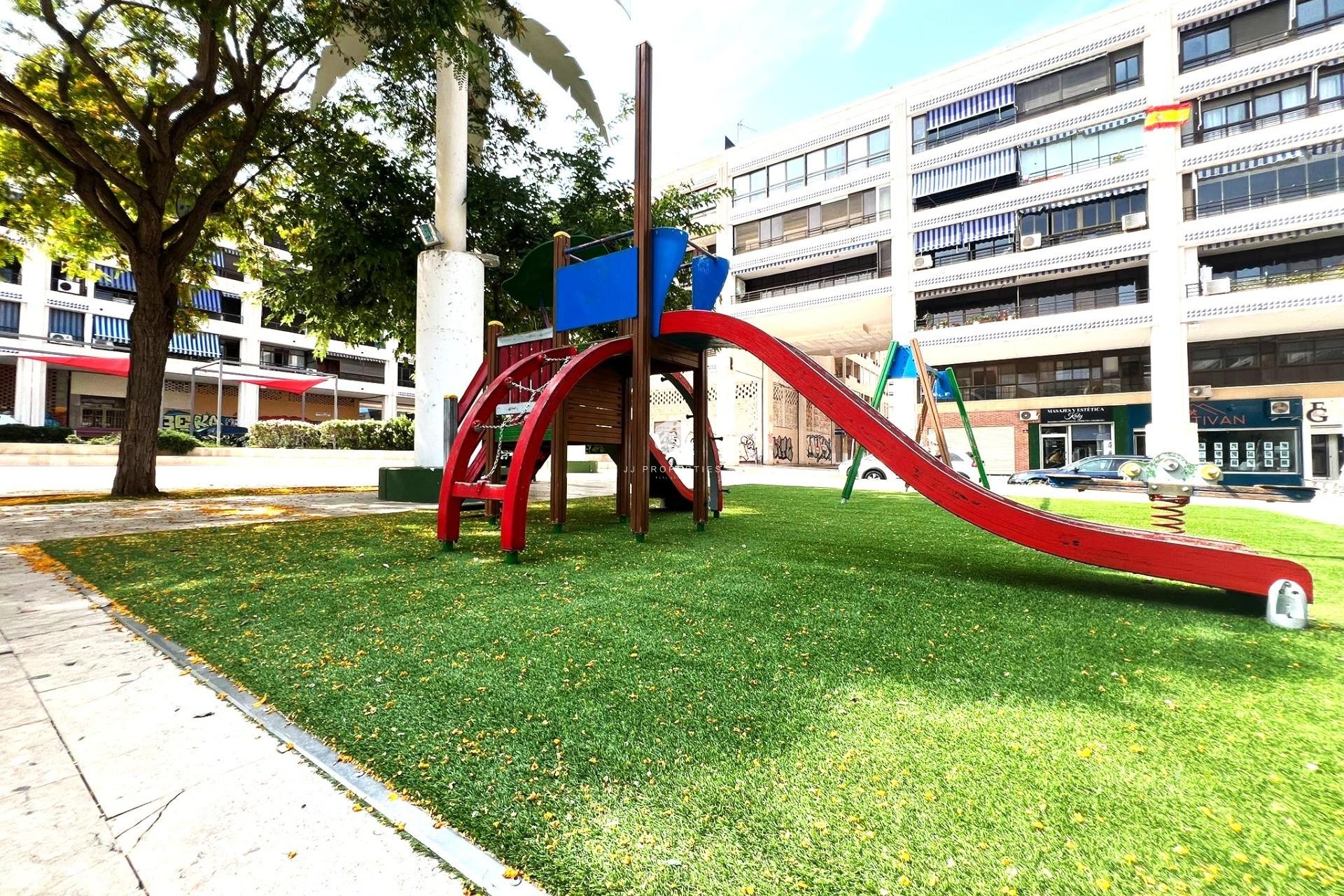 Tweedehands - Appartement / flat -
Guardamar del Segura - Pueblo