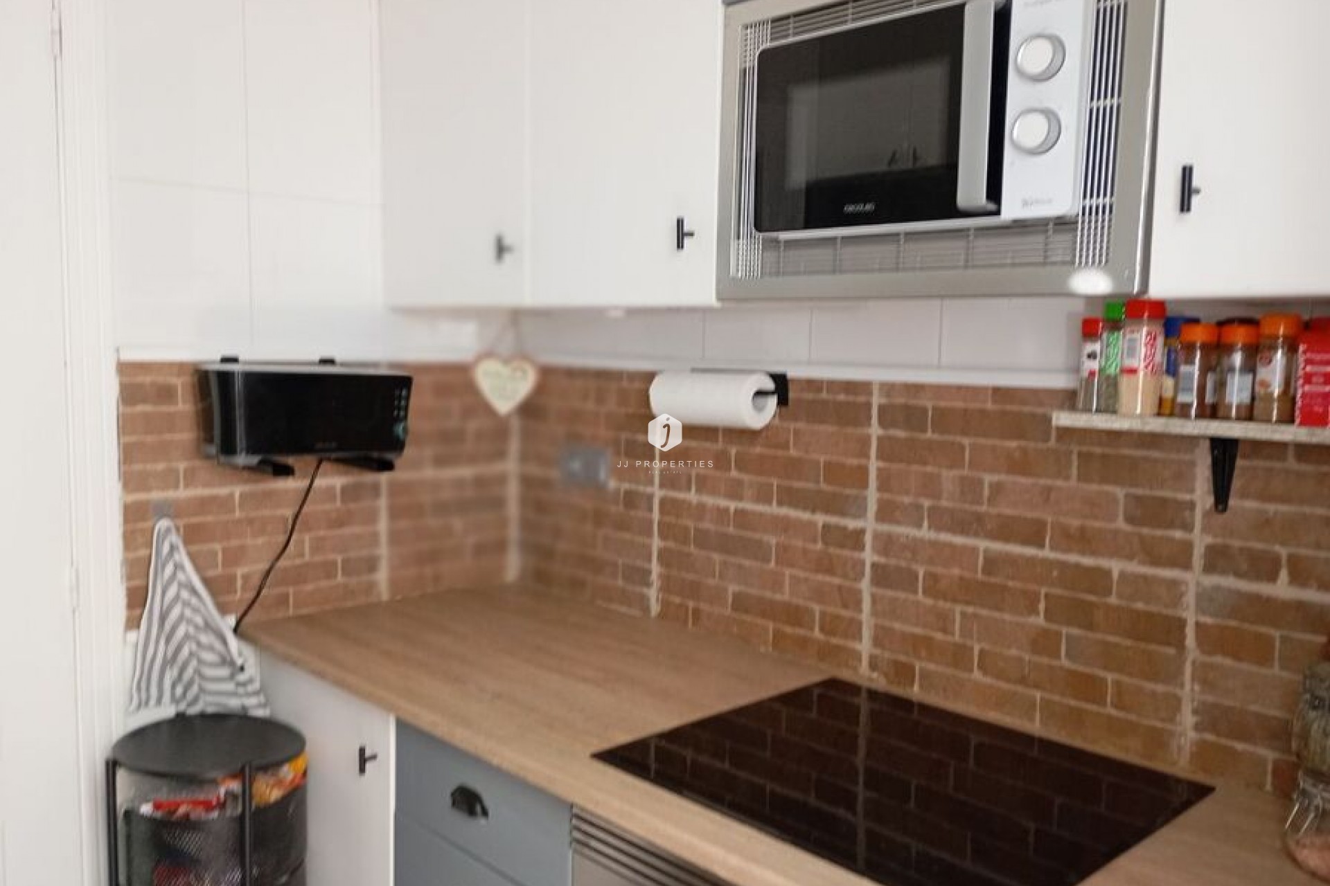 Tweedehands - Appartement / flat -
Jacarilla - Inland