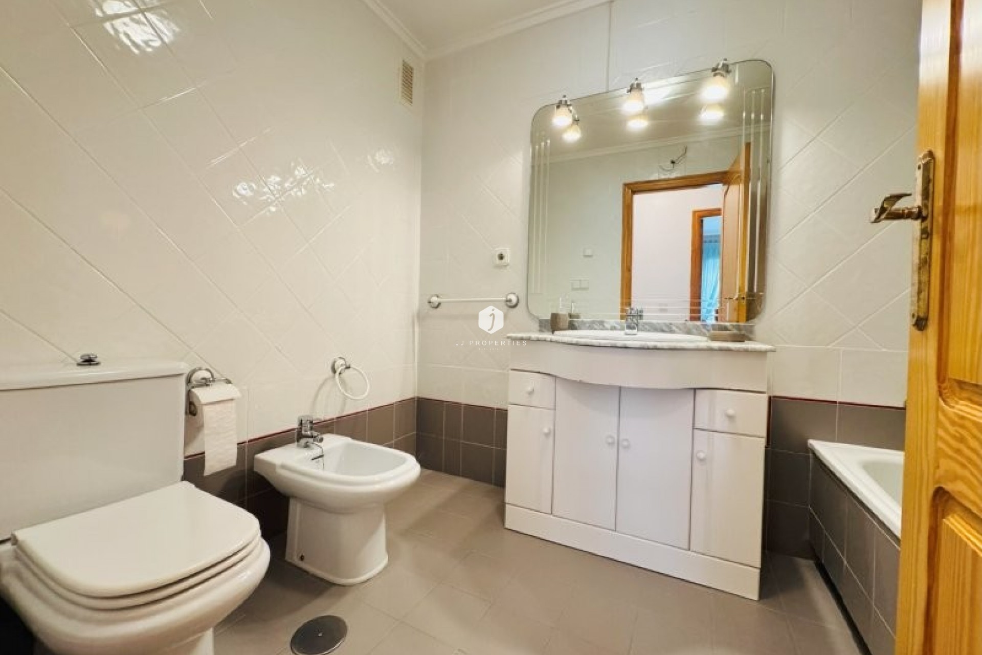 Tweedehands - Appartement / flat -
La Mata - Costa Blanca