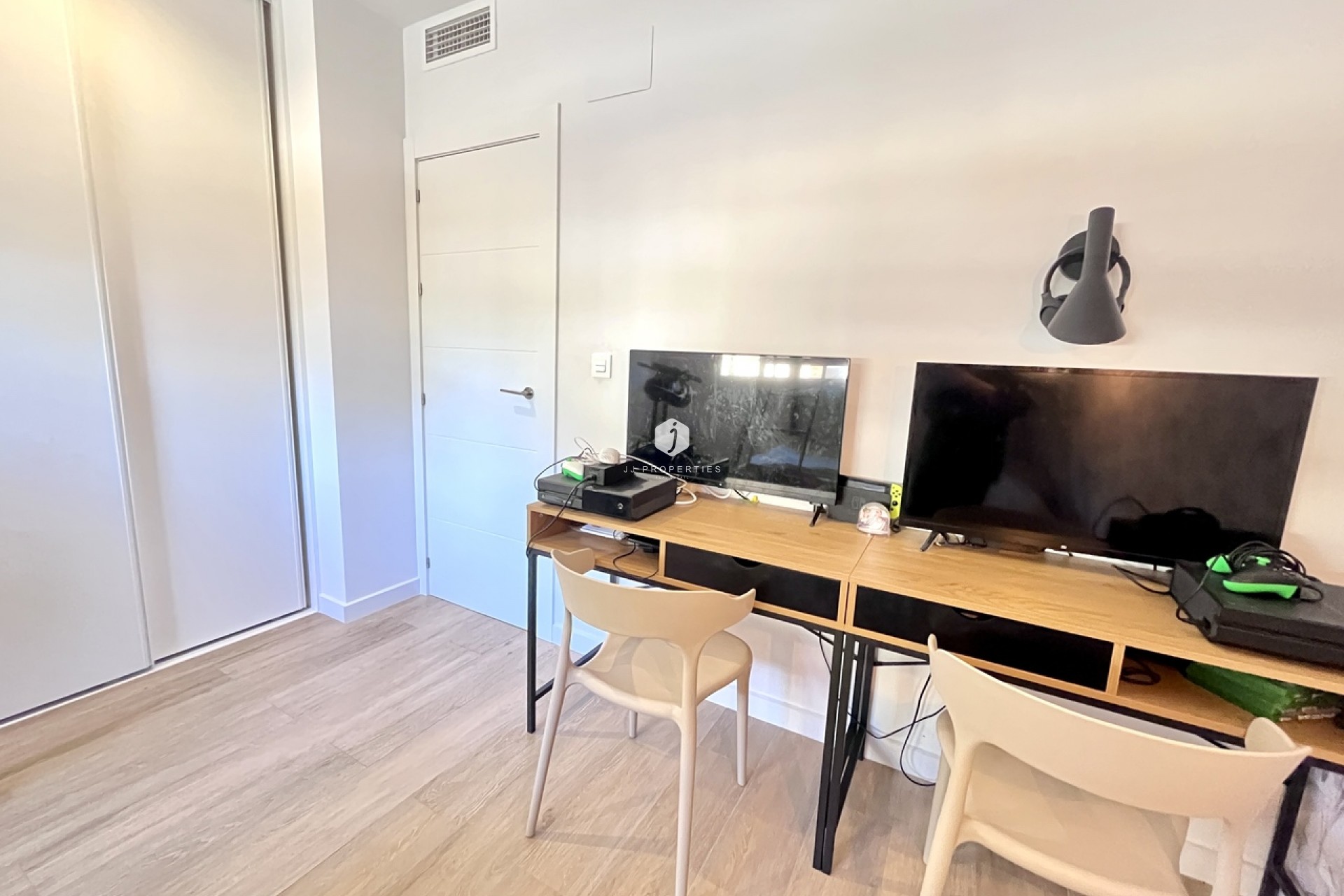 Tweedehands - Appartement / flat -
La Mata - Costa Blanca