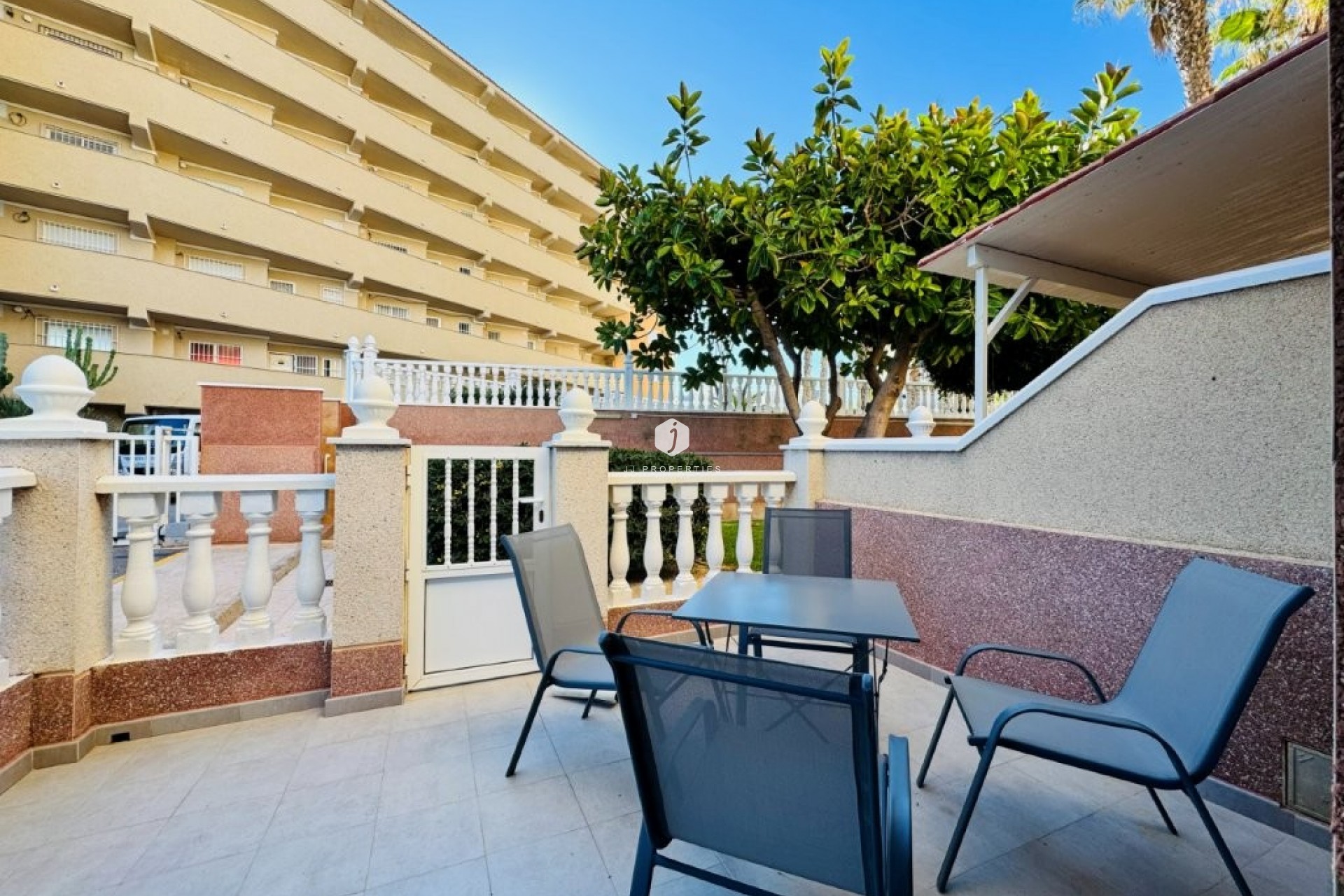 Tweedehands - Appartement / flat -
La Mata - Costa Blanca