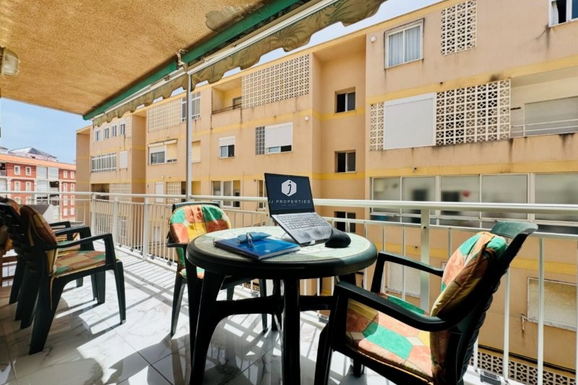 Tweedehands - Appartement / flat -
La Mata - Costa Blanca