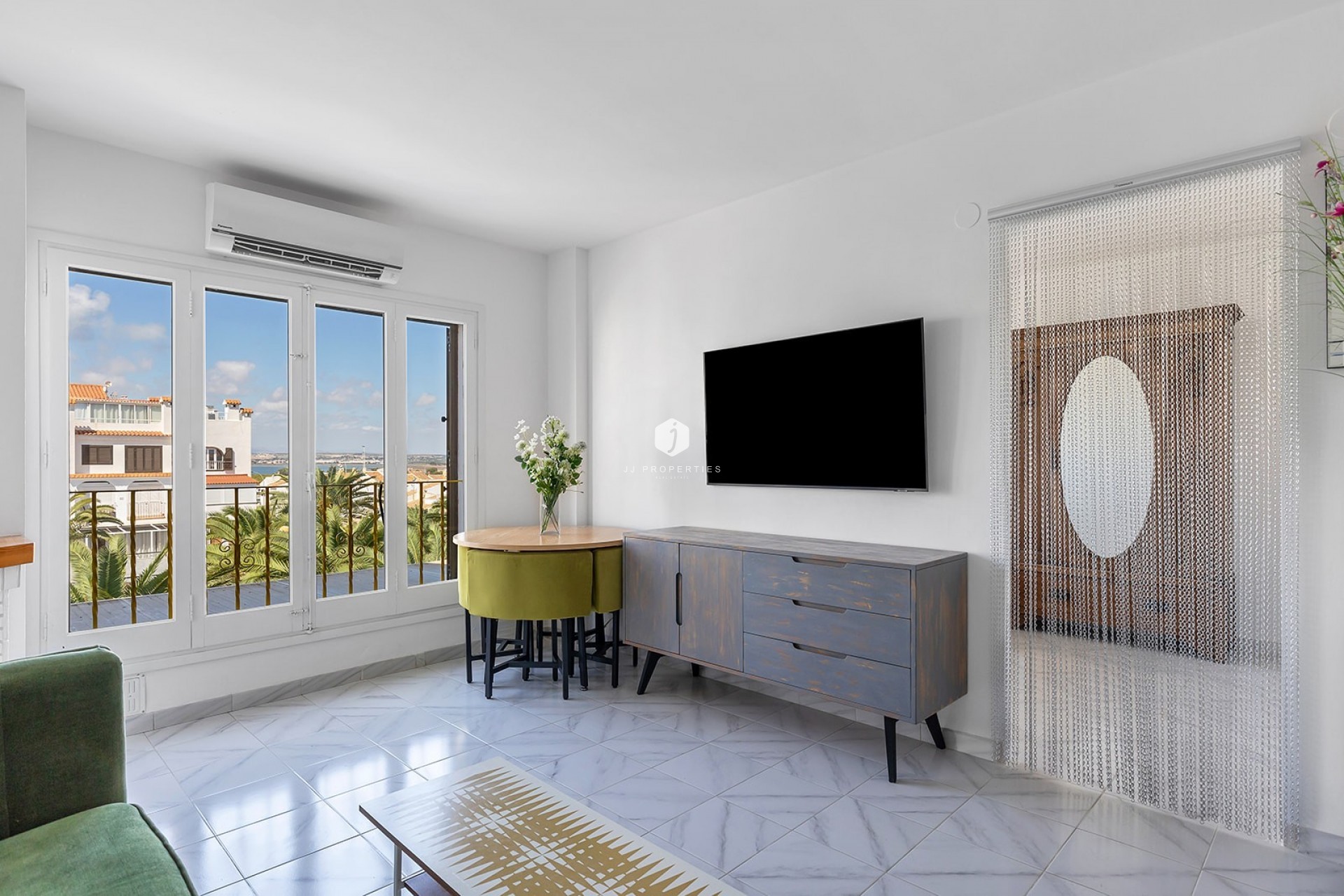 Tweedehands - Appartement / flat -
La Mata - Costa Blanca