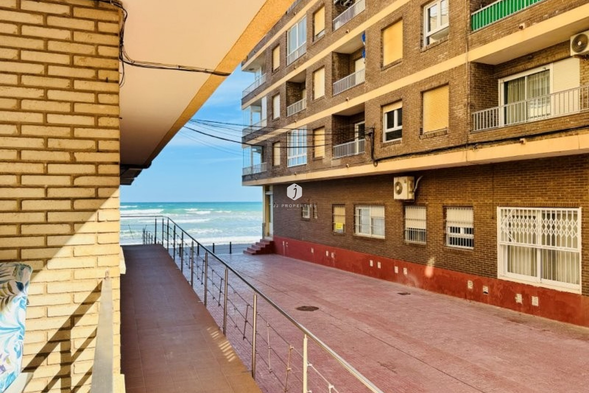 Tweedehands - Appartement / flat -
La Mata - Costa Blanca