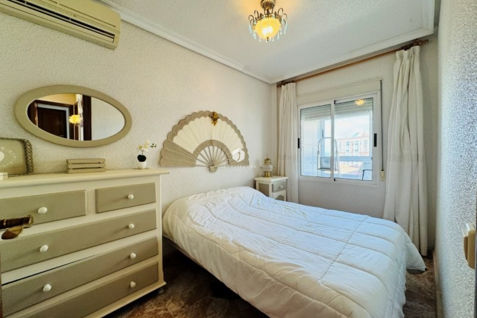 Tweedehands - Appartement / flat -
La Mata - Costa Blanca