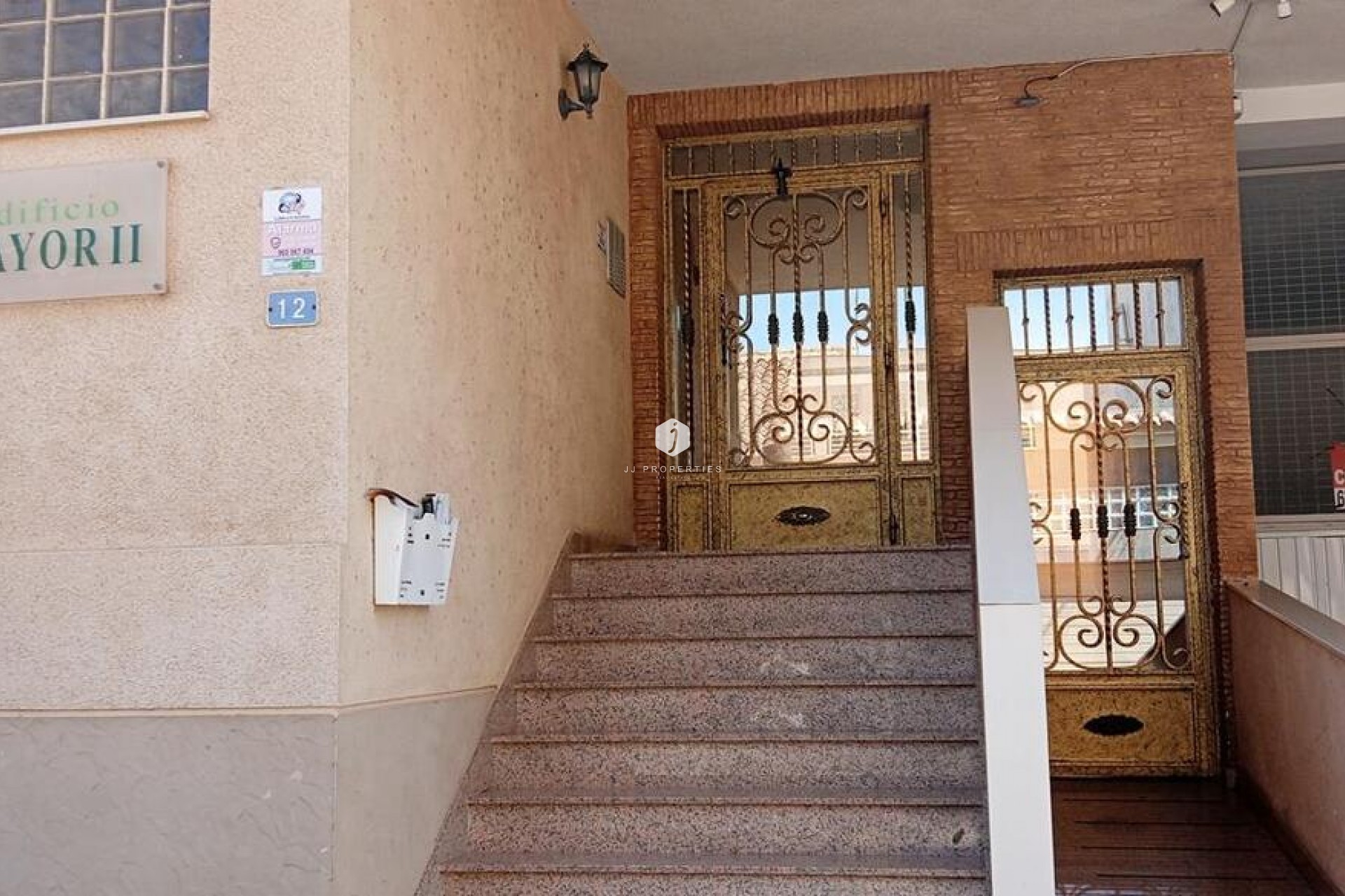 Tweedehands - Appartement / flat -
Los Montesinos - PUEBLO CENTRO