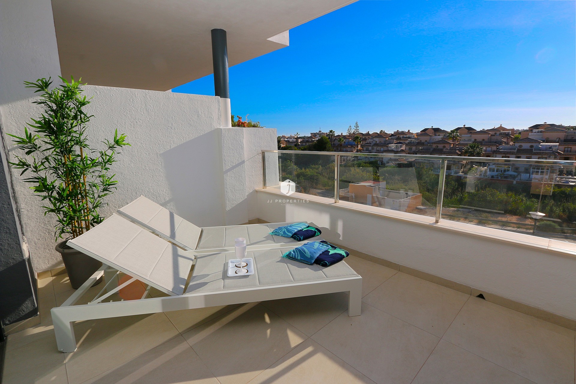 Tweedehands - Appartement / flat -
Playa Flamenca - Costa Blanca