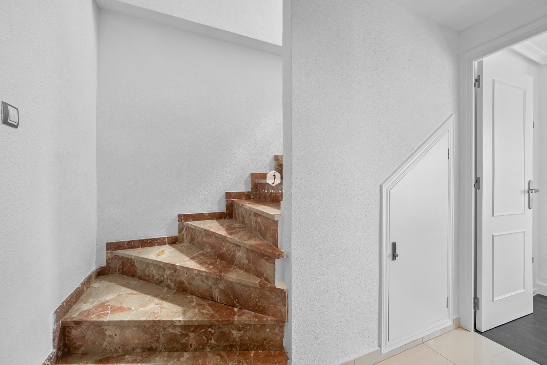 Tweedehands - Appartement / flat -
Punta Prima - Costa Blanca