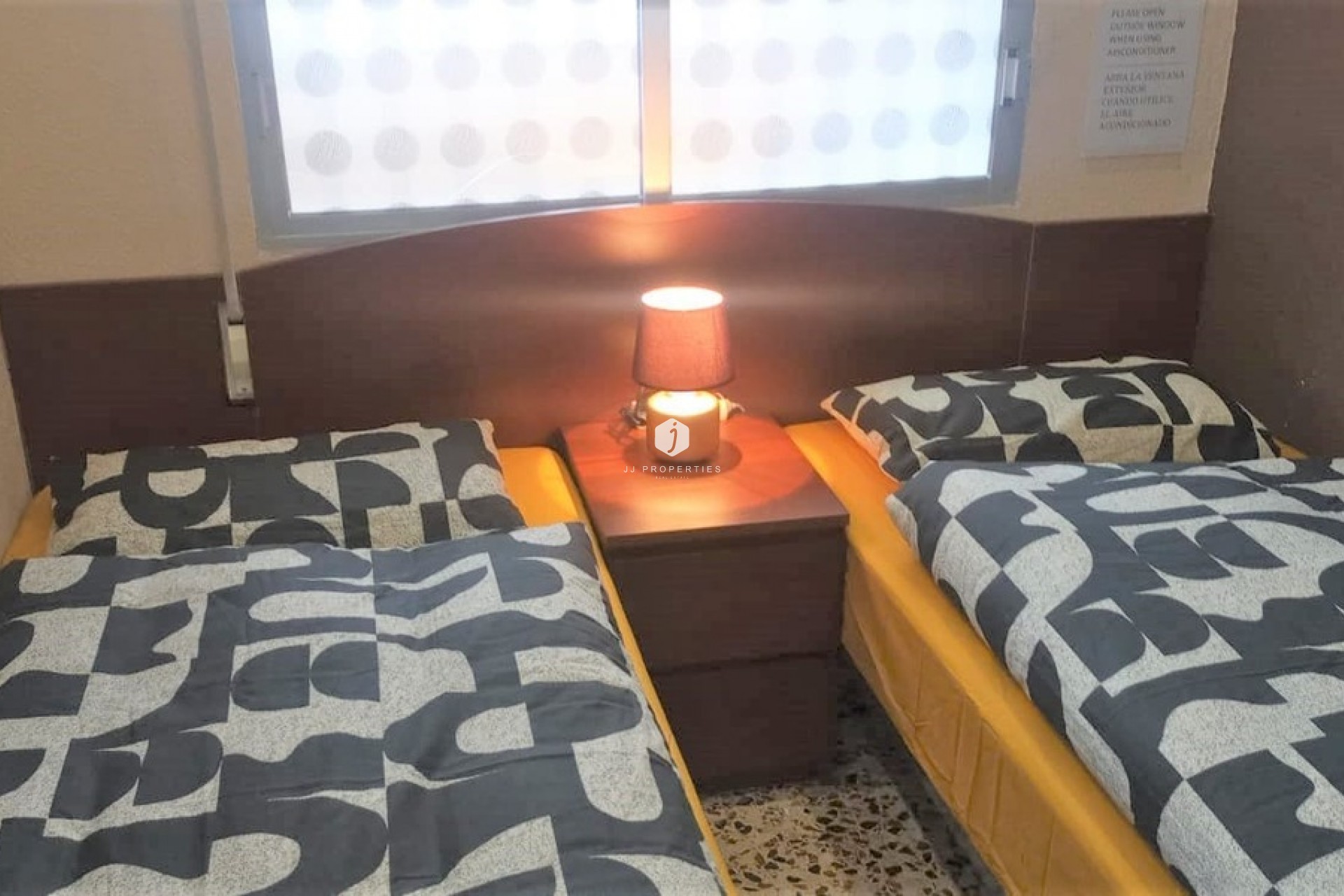 Tweedehands - Appartement / flat -
Punta Prima - Costa Blanca