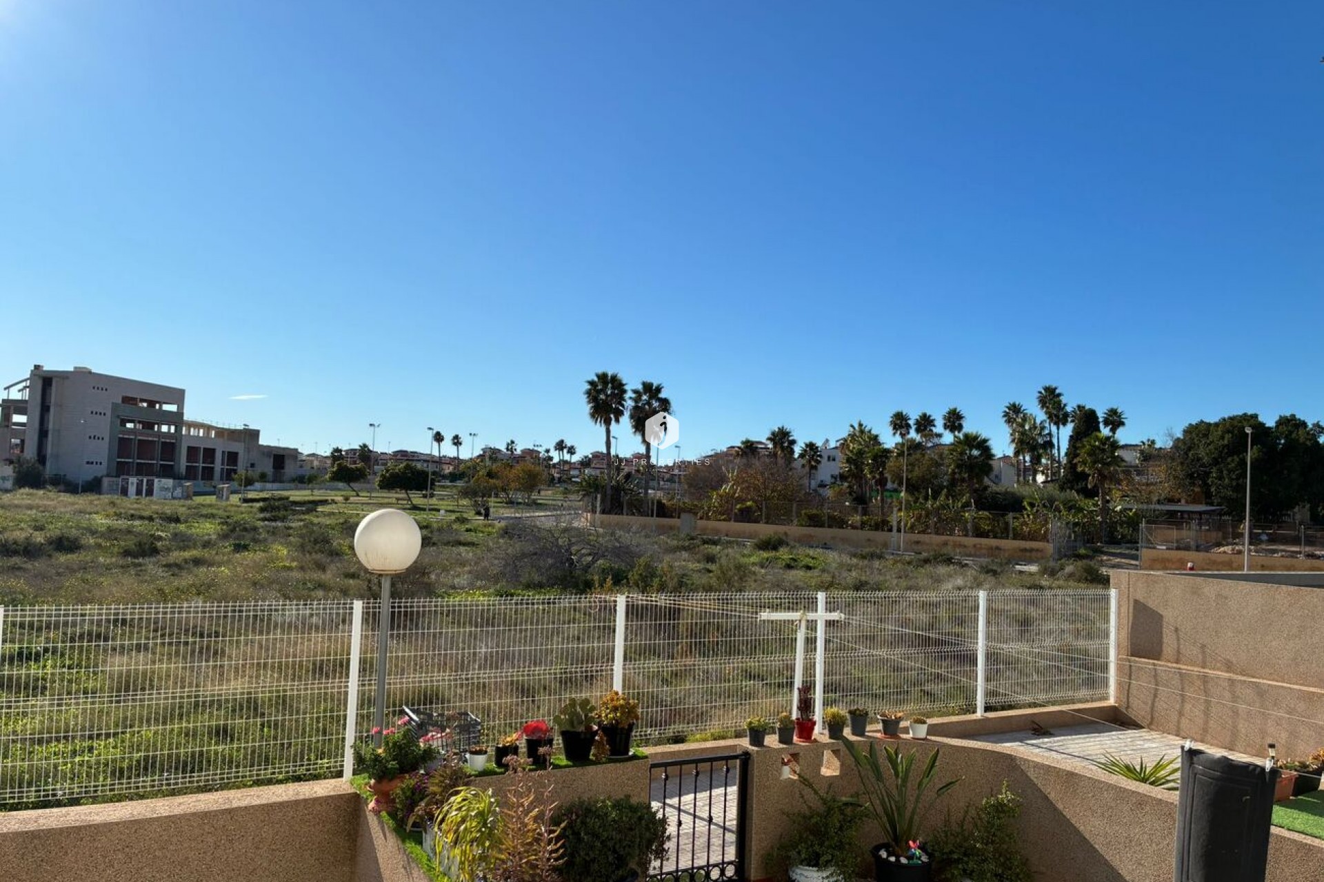 Tweedehands - Appartement / flat -
Punta Prima - Costa Blanca