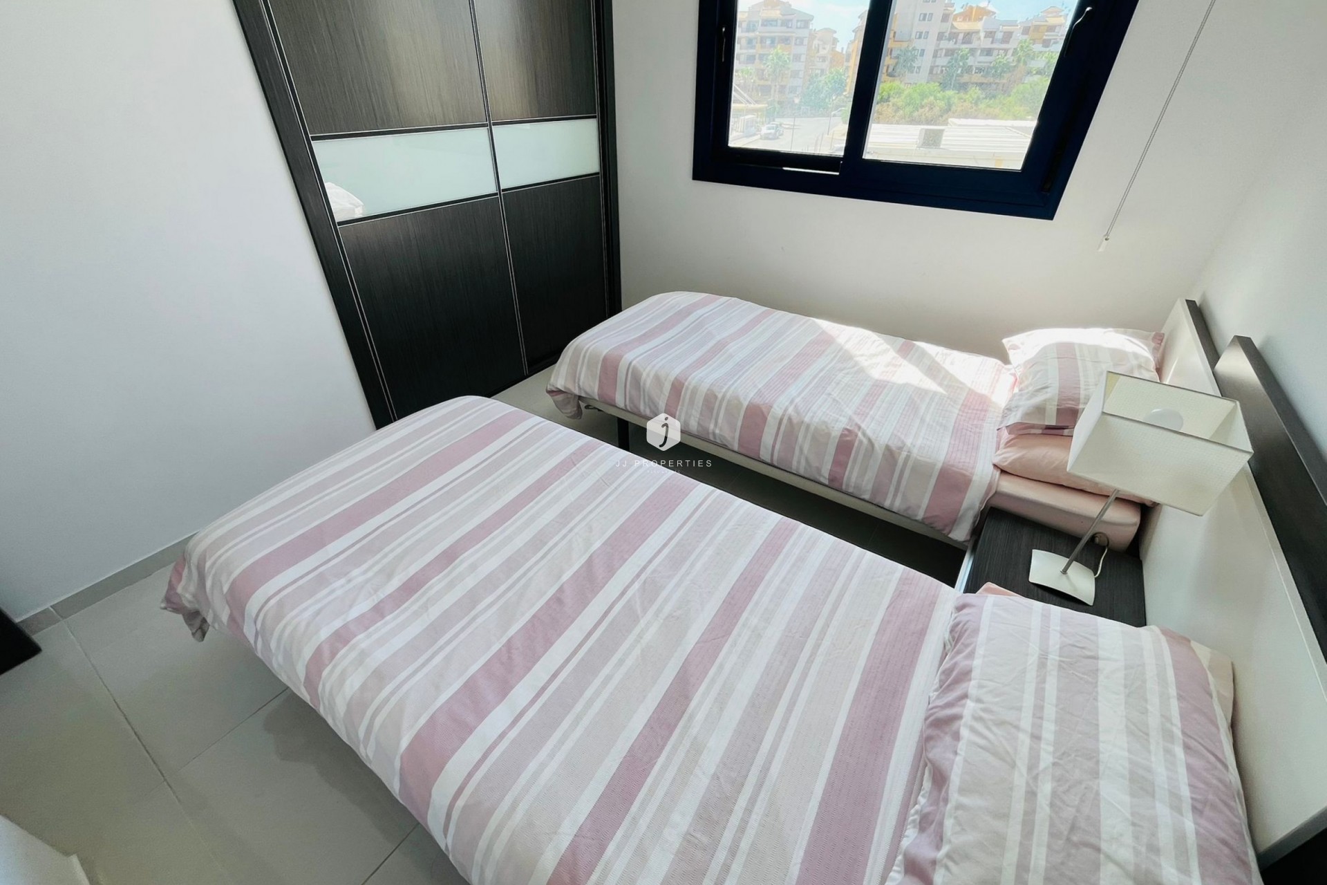 Tweedehands - Appartement / flat -
Punta Prima - Costa Blanca