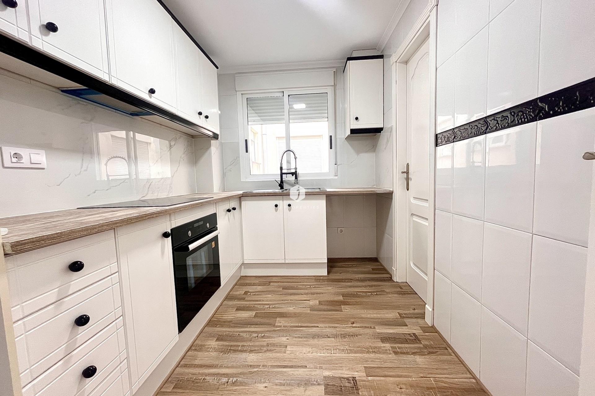 Tweedehands - Appartement / flat -
San Miguel de Salinas - Inland