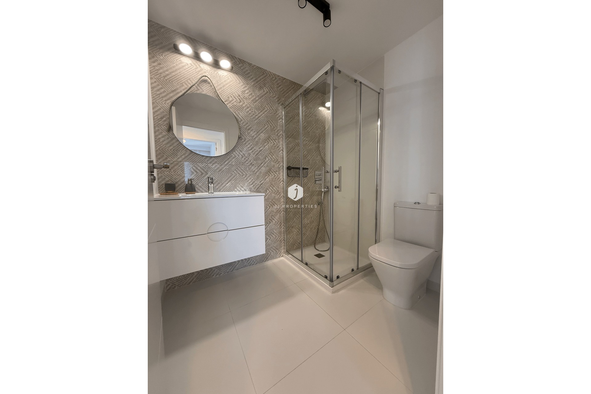 Tweedehands - Appartement / flat -
San Miguel de Salinas - Inland