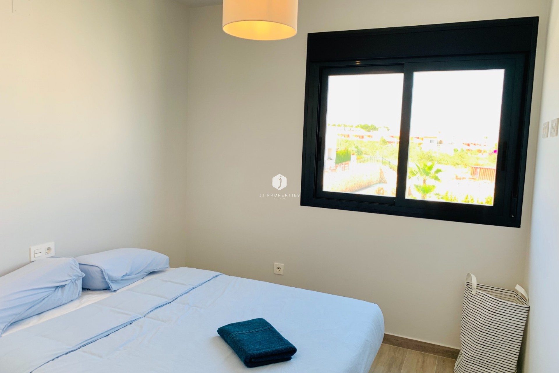Tweedehands - Appartement / flat -
San Miguel de Salinas - Inland
