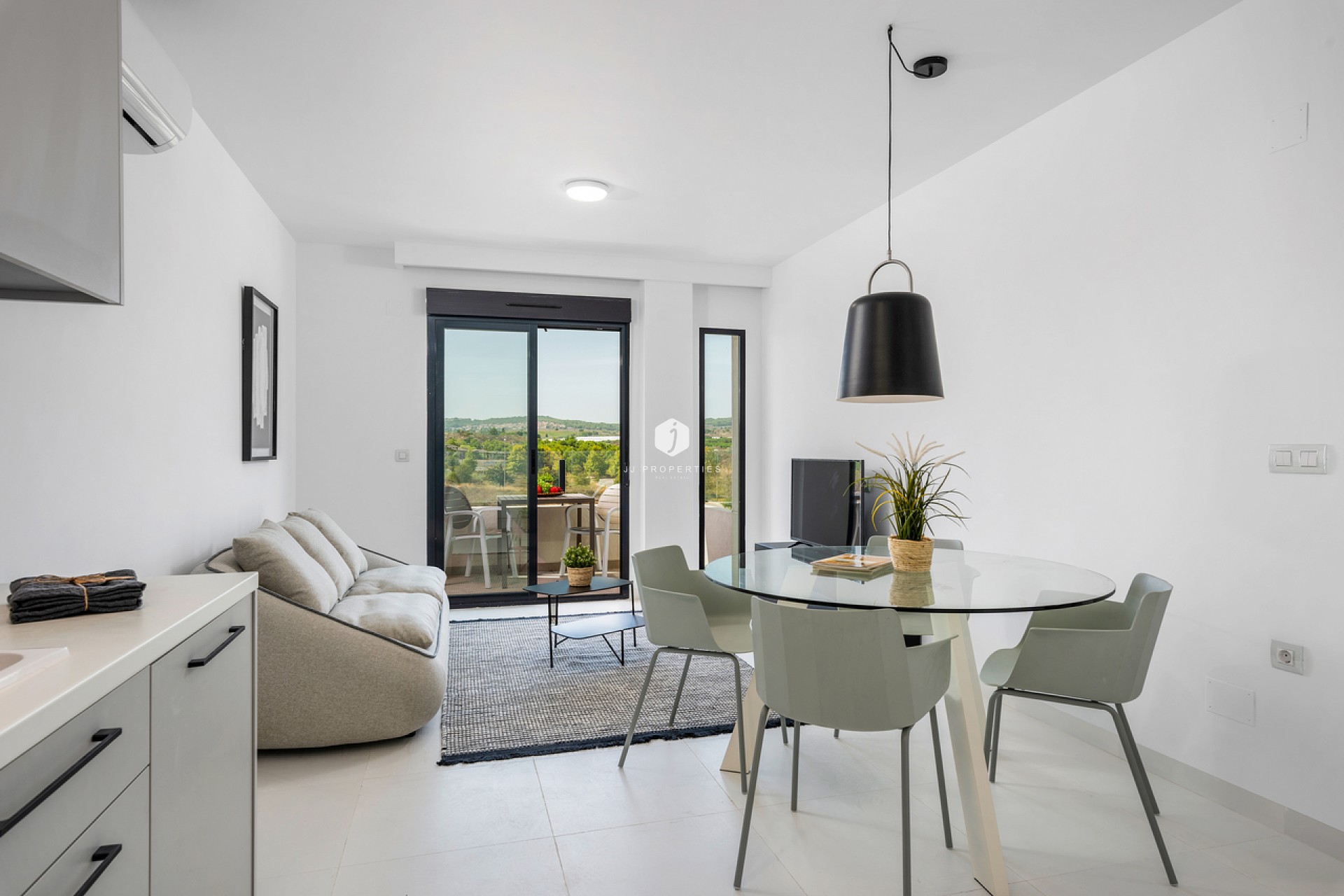 Tweedehands - Appartement / flat -
San Miguel de Salinas - Inland