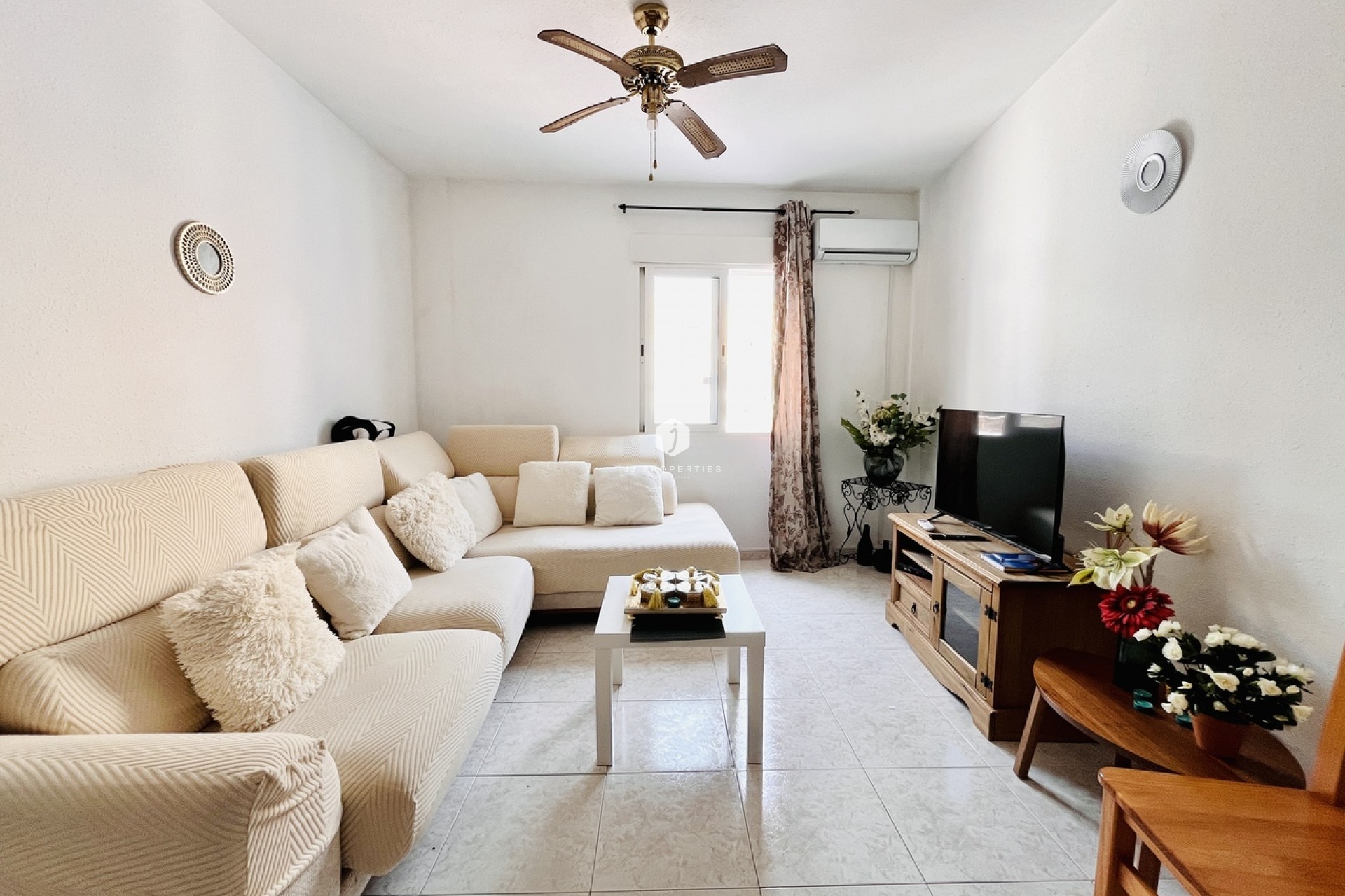 Tweedehands - Appartement / flat -
San Miguel de Salinas - Inland