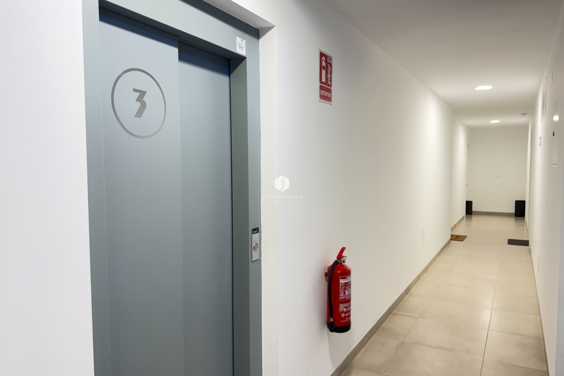 Tweedehands - Appartement / flat -
San Miguel de Salinas - Inland