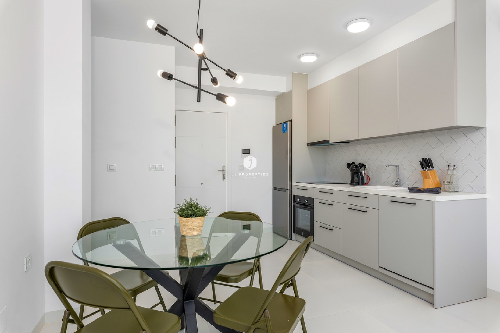 Tweedehands - Appartement / flat -
San Miguel de Salinas - Inland