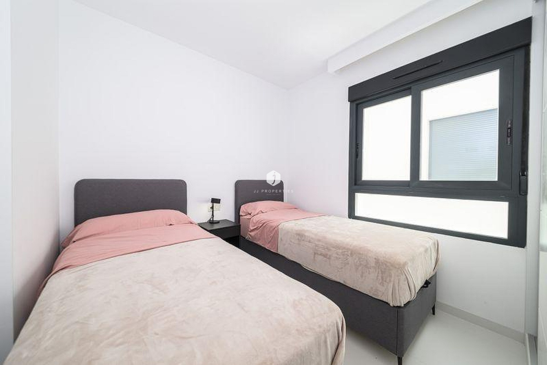 Tweedehands - Appartement / flat -
San Miguel de Salinas - Inland
