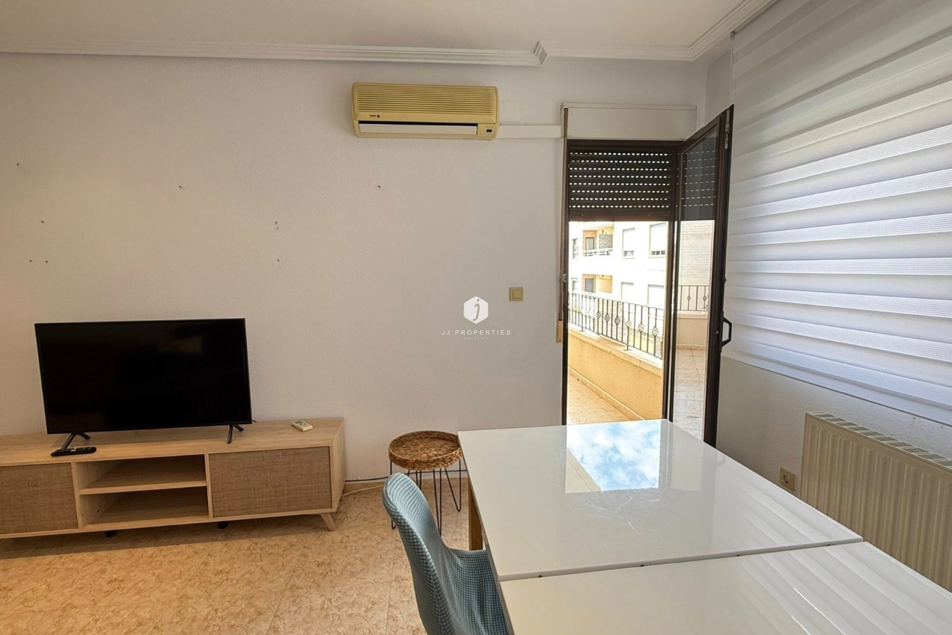 Tweedehands - Appartement / flat -
San Miguel de Salinas - Inland
