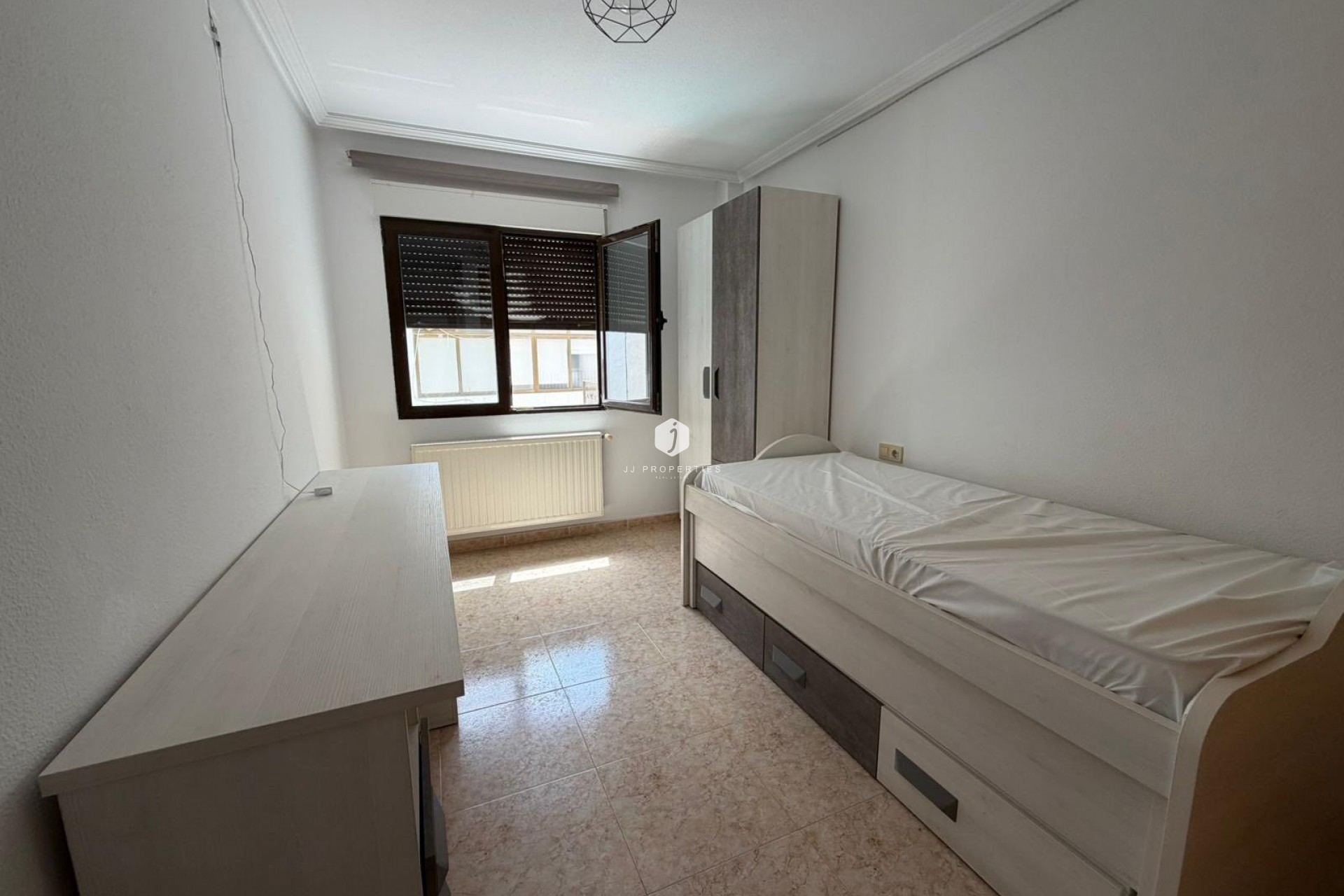 Tweedehands - Appartement / flat -
San Miguel de Salinas - Inland
