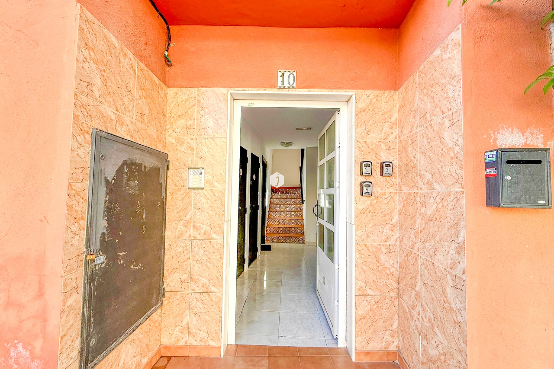 Tweedehands - Appartement / flat -
San Miguel de Salinas - Inland