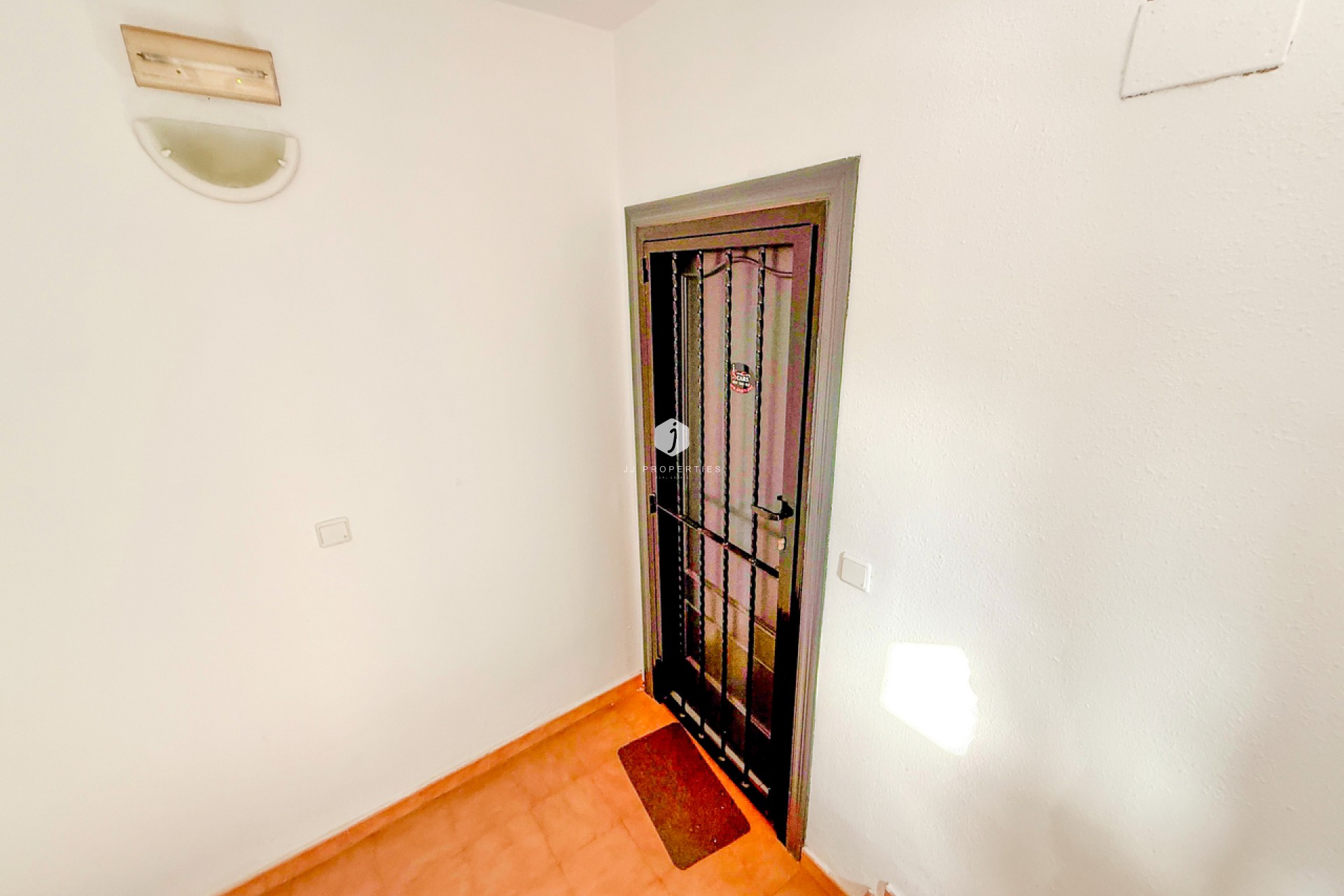 Tweedehands - Appartement / flat -
San Miguel de Salinas - Inland