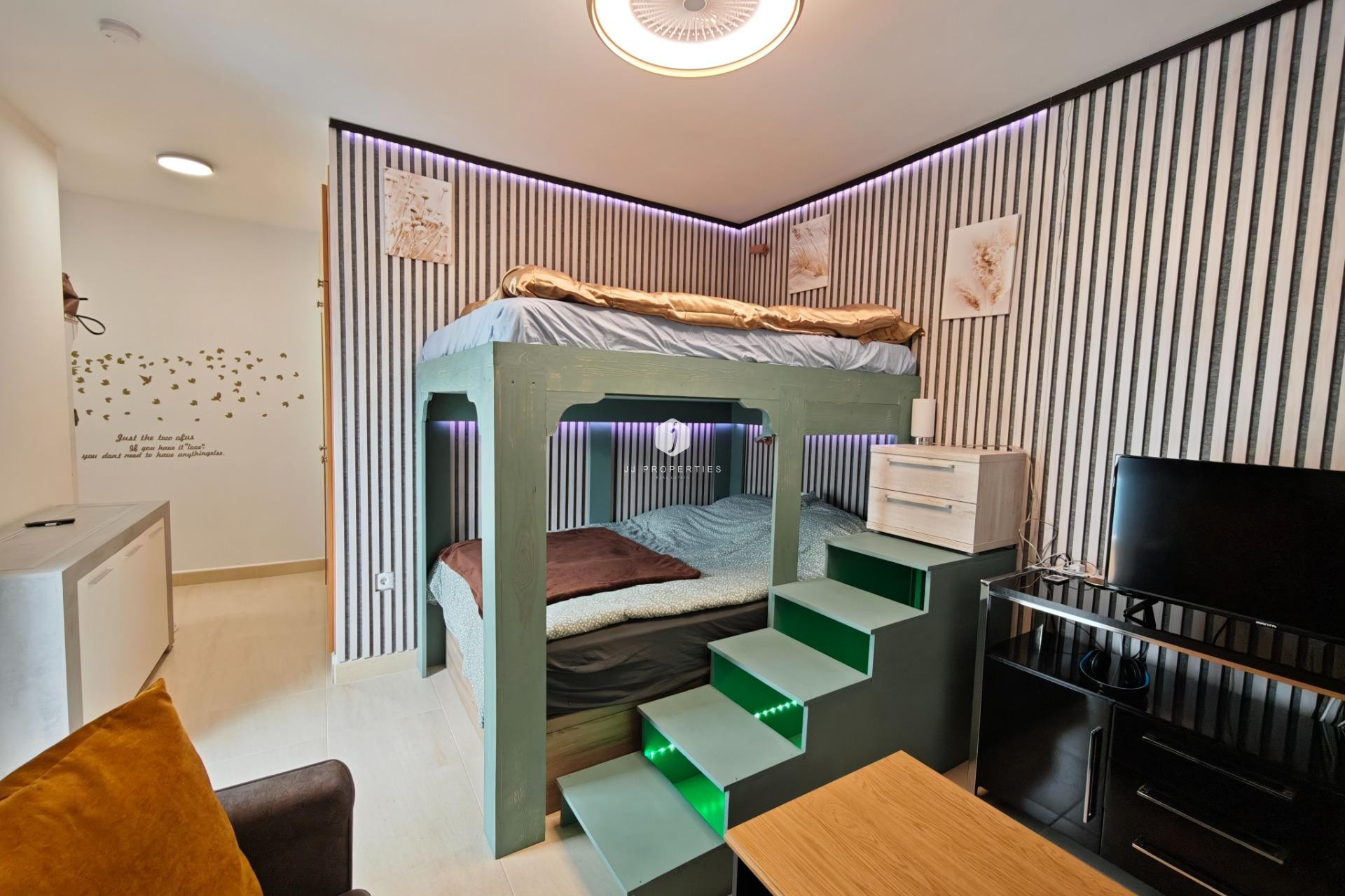 Tweedehands - Appartement / flat -
San Miguel de Salinas