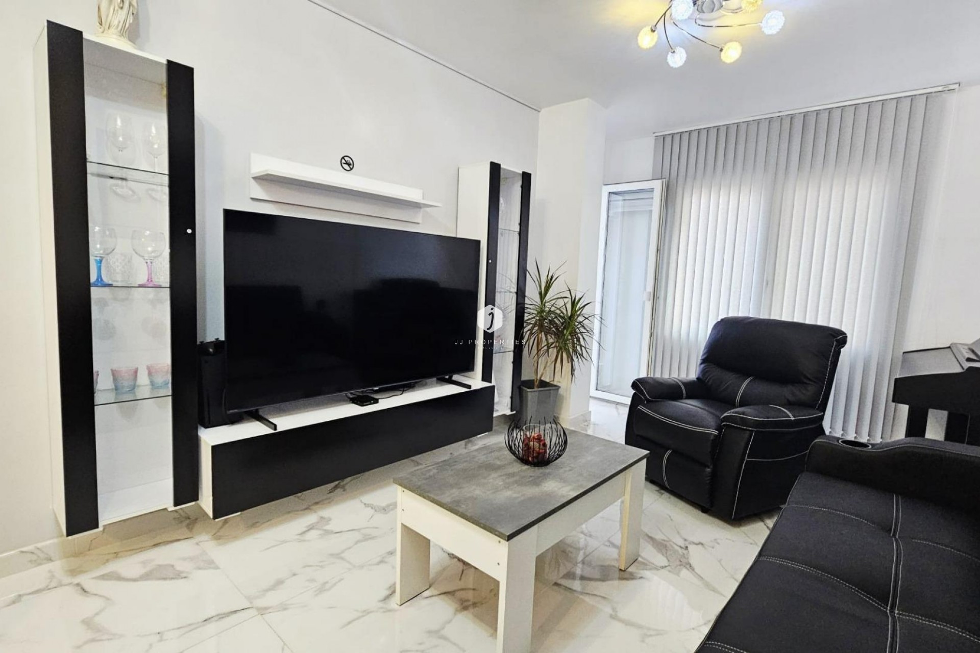 Tweedehands - Appartement / flat -
Torrevieja - Acequion