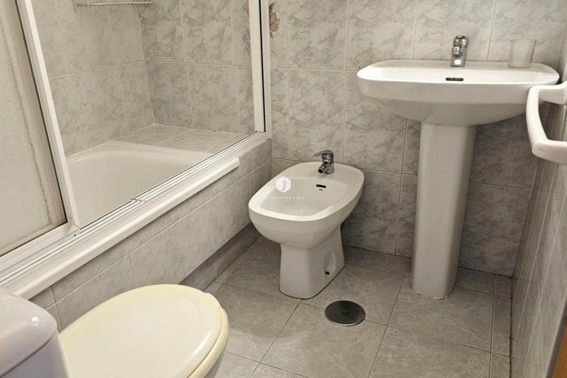 Tweedehands - Appartement / flat -
Torrevieja - Acequion