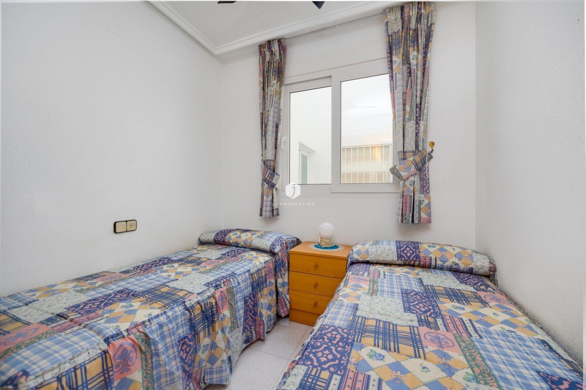 Tweedehands - Appartement / flat -
Torrevieja - Acequion