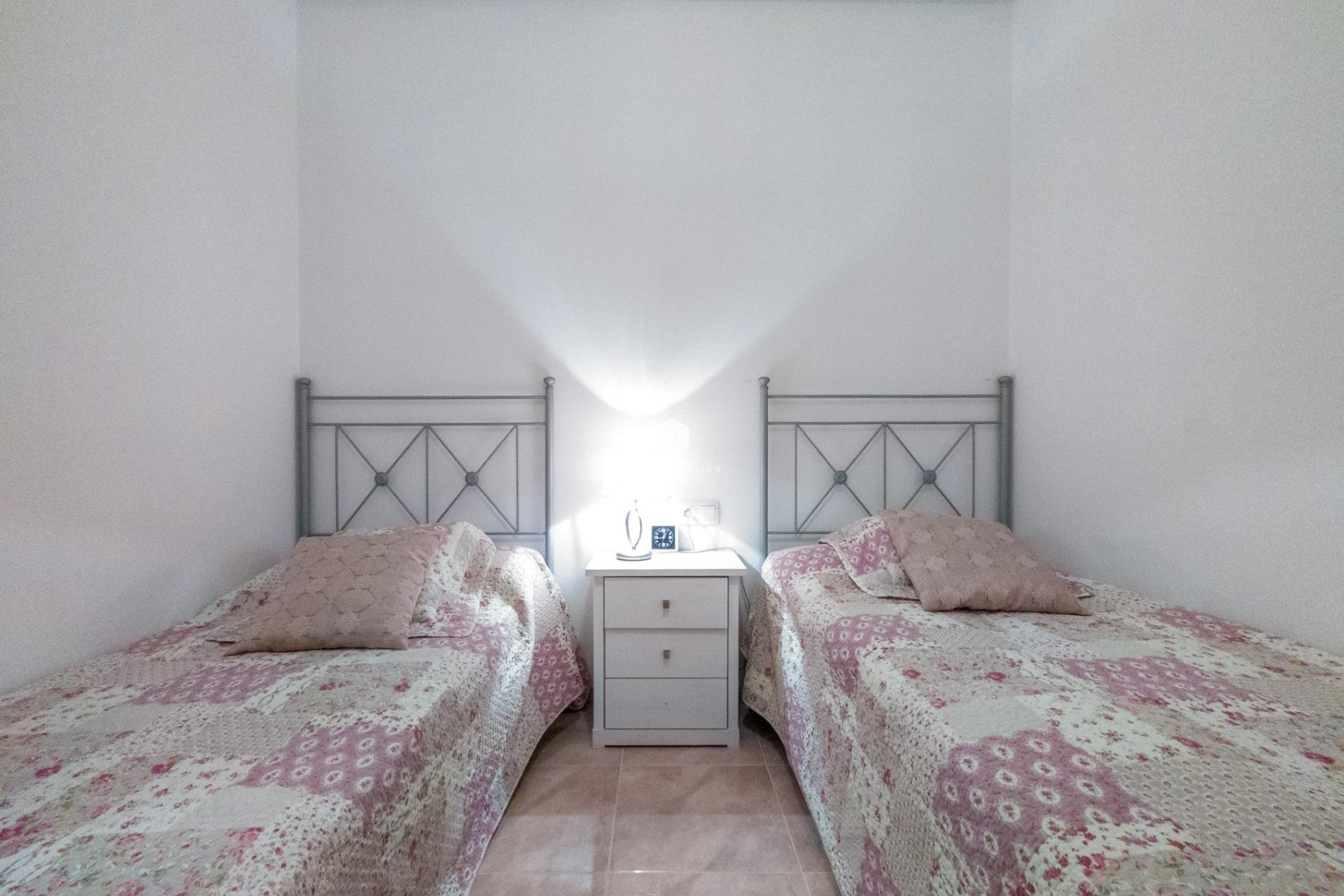 Tweedehands - Appartement / flat -
Torrevieja - Acequion