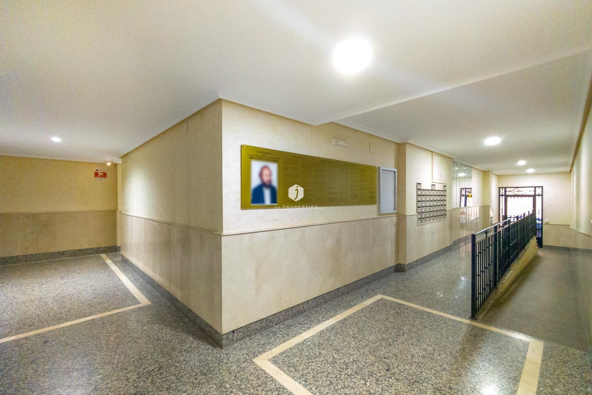 Tweedehands - Appartement / flat -
Torrevieja - Acequion