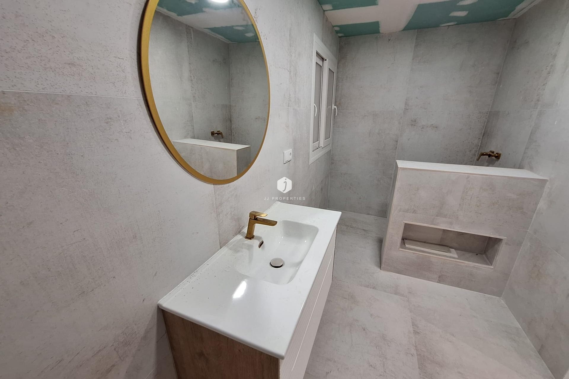 Tweedehands - Appartement / flat -
Torrevieja - Acequion