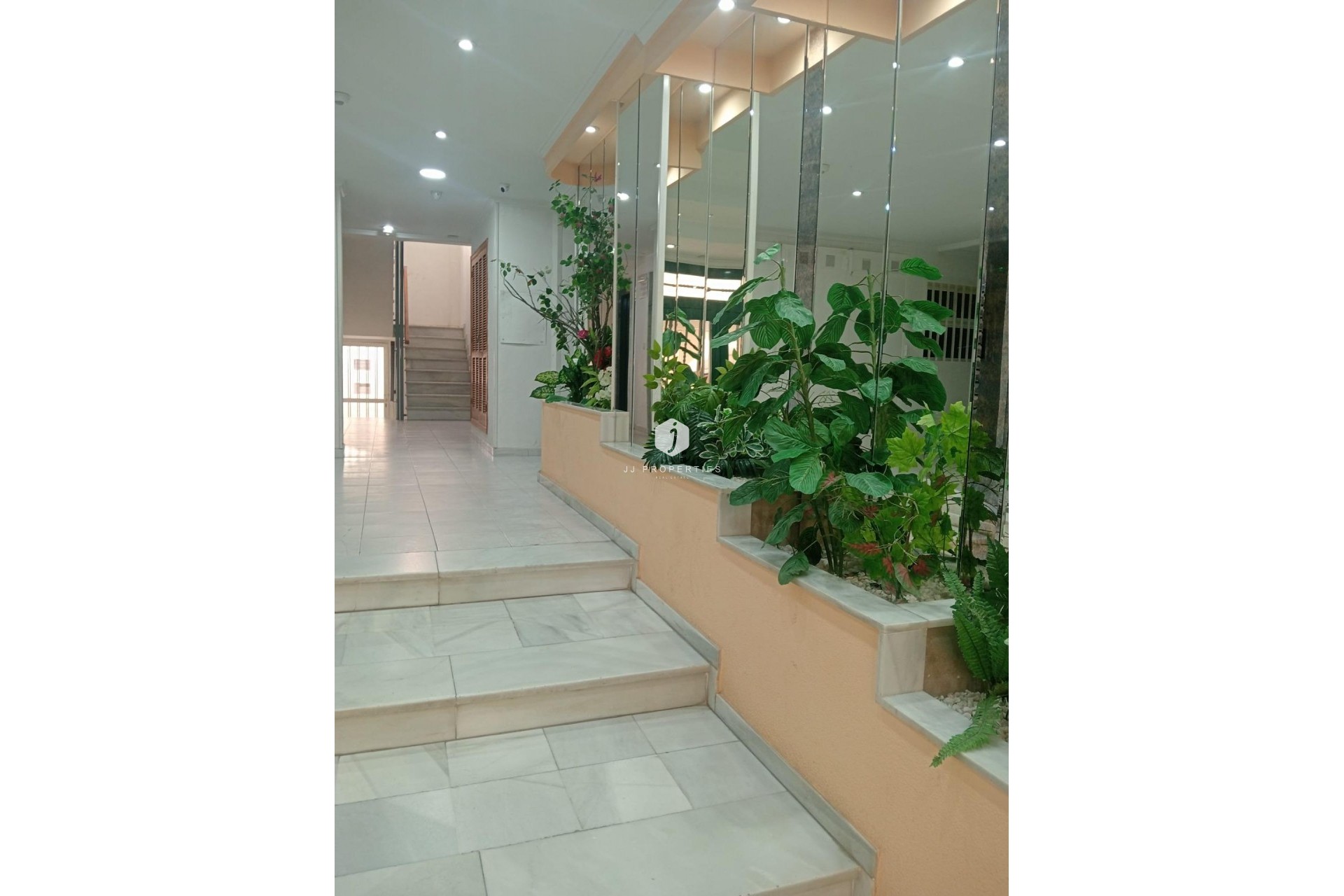 Tweedehands - Appartement / flat -
Torrevieja - Acequion