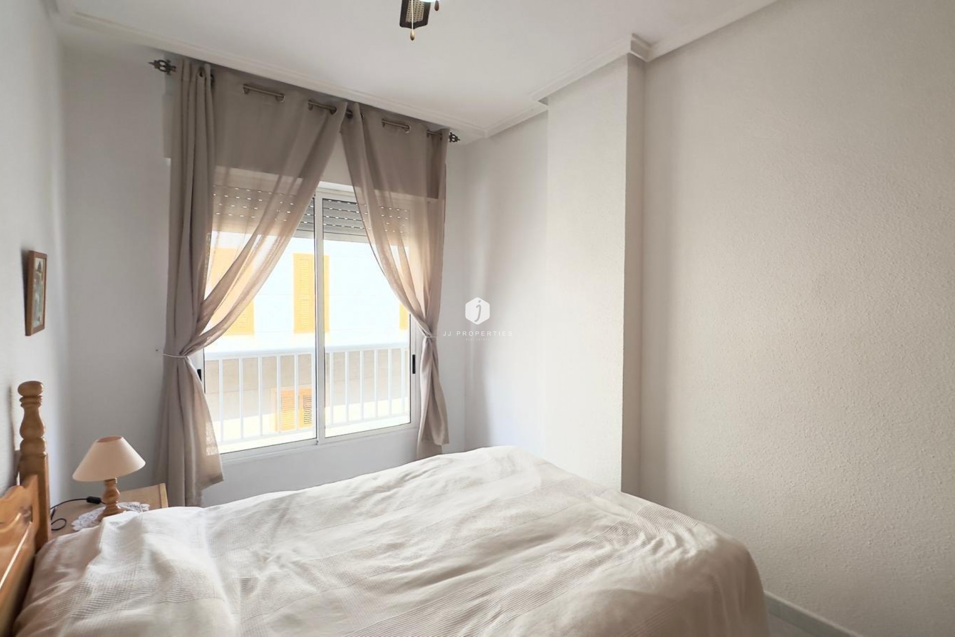 Tweedehands - Appartement / flat -
Torrevieja - Acequion