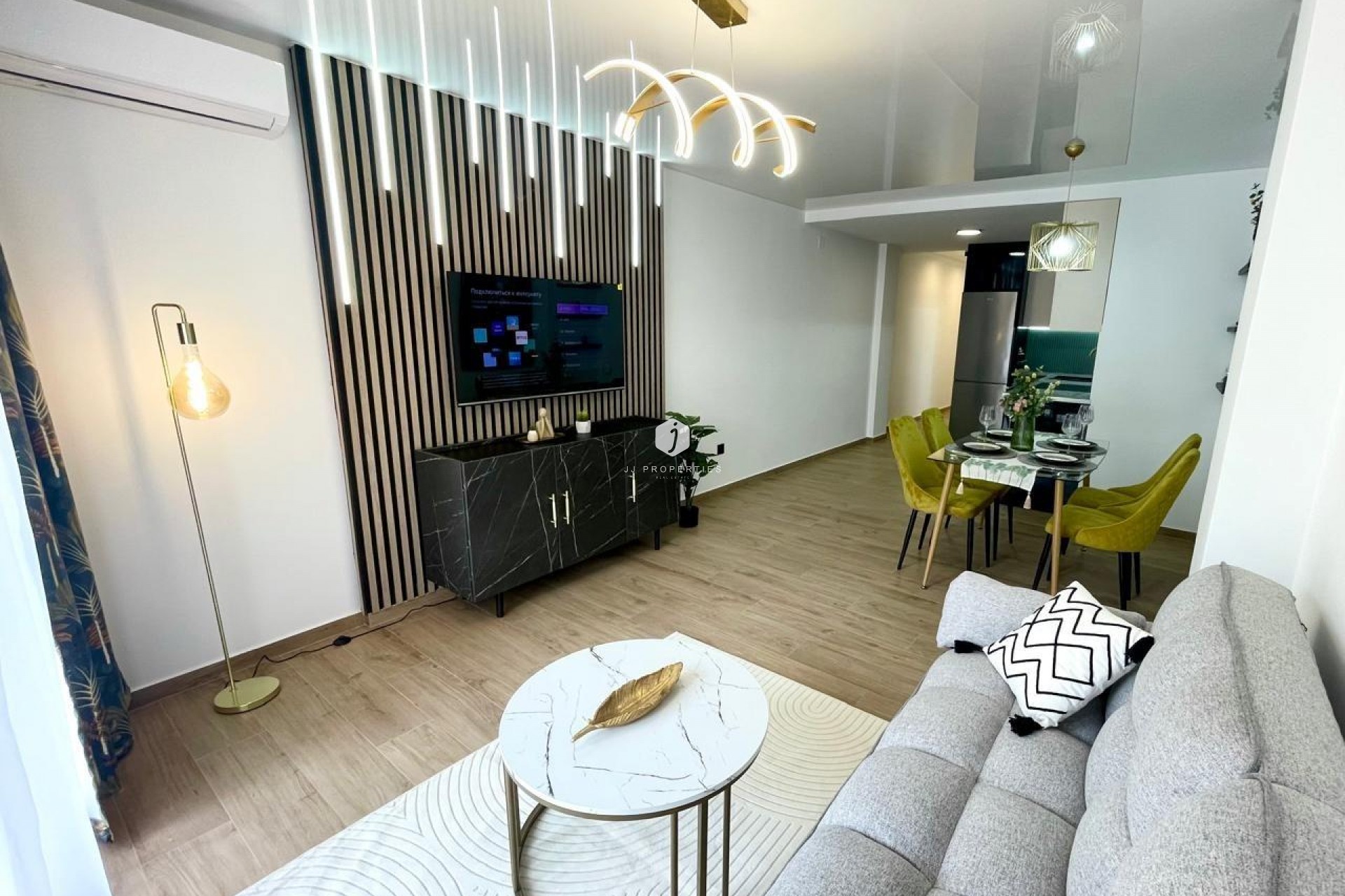 Tweedehands - Appartement / flat -
Torrevieja - Acequion