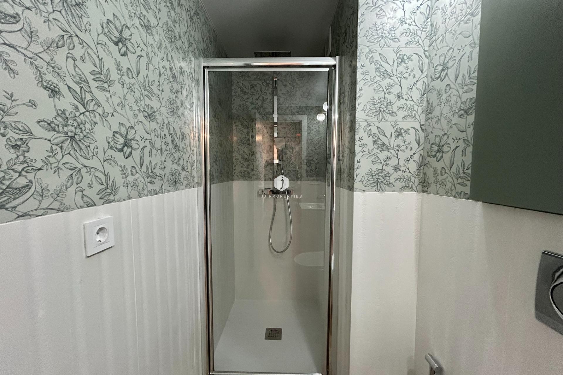 Tweedehands - Appartement / flat -
Torrevieja - Acequion