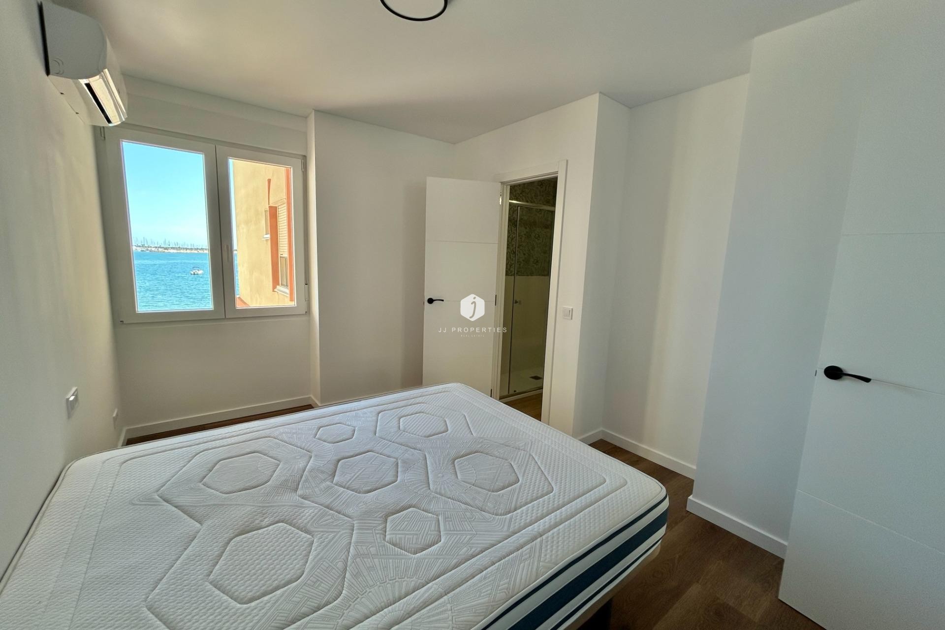Tweedehands - Appartement / flat -
Torrevieja - Acequion