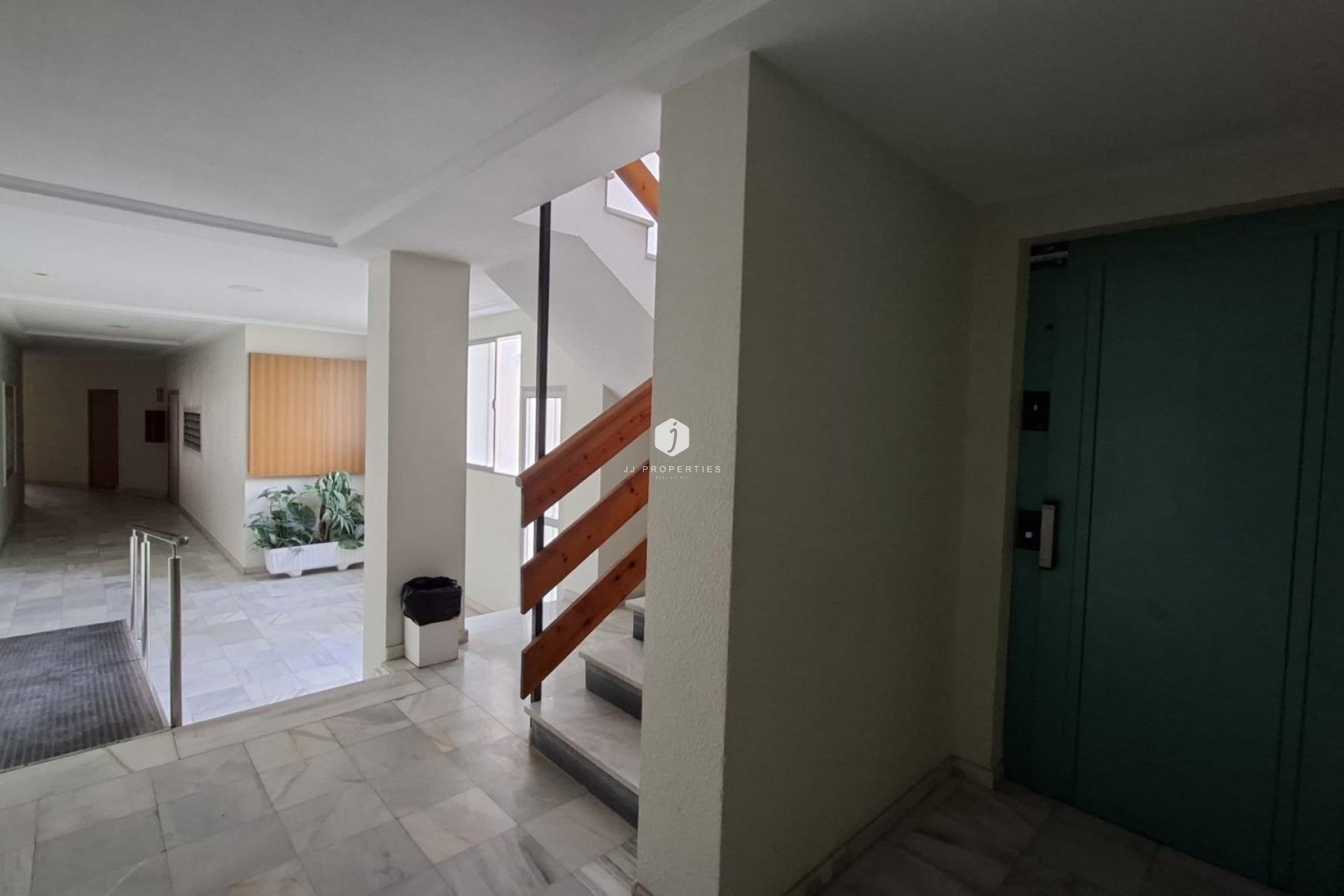 Tweedehands - Appartement / flat -
Torrevieja - Acequion