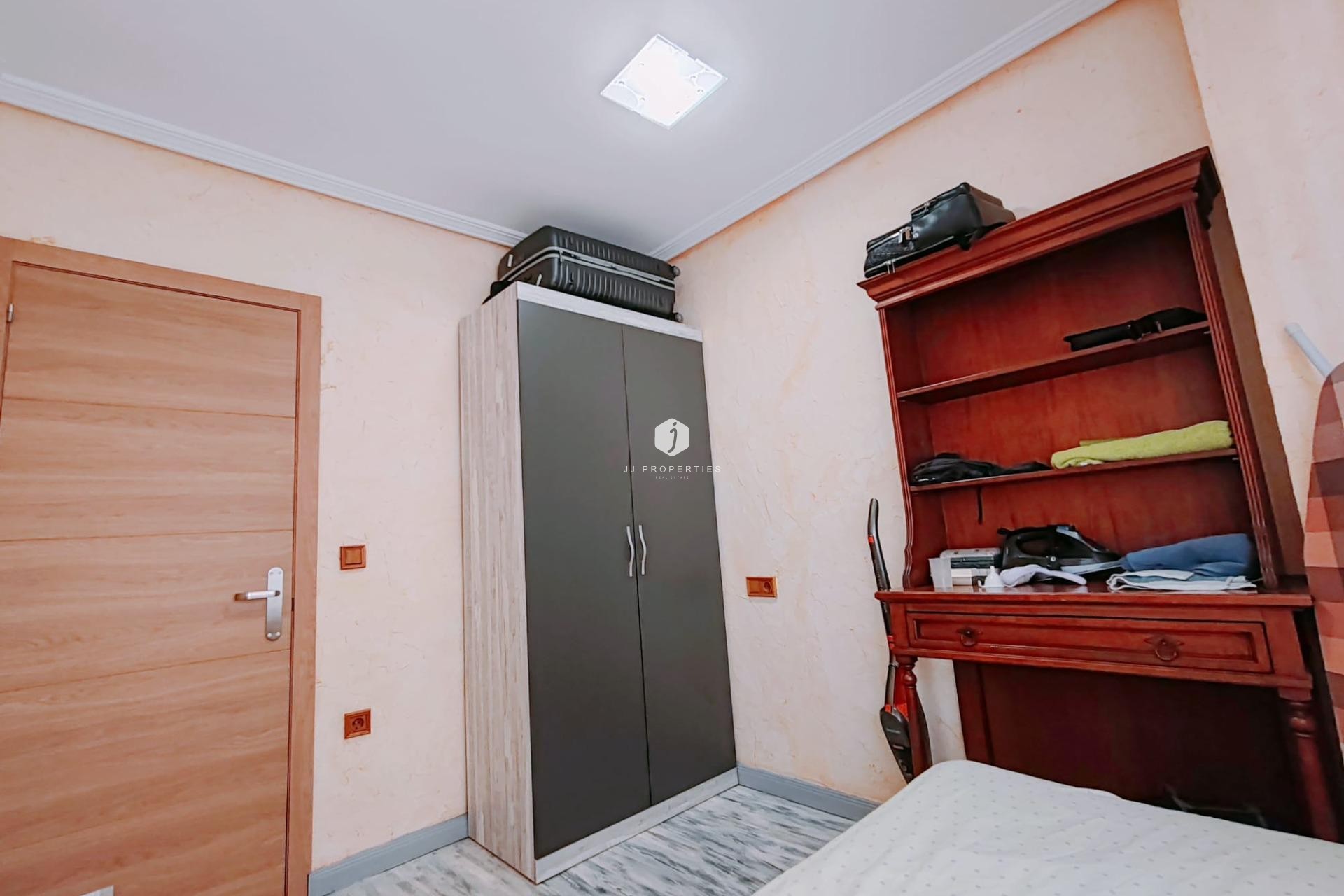 Tweedehands - Appartement / flat -
Torrevieja - Acequion